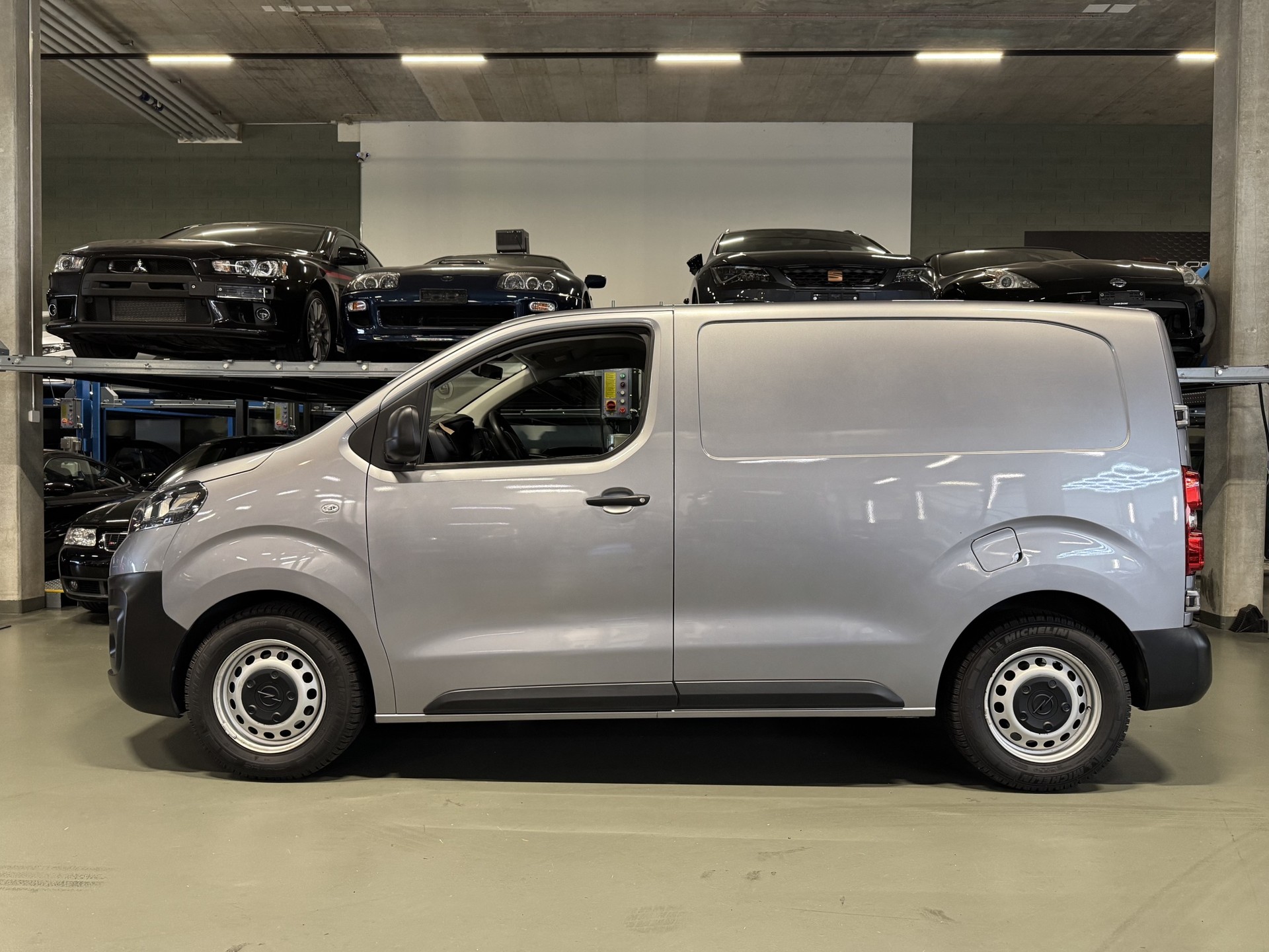 OPEL Vivaro Cargo 2.0 2.7T CDTI Enjoy Aut.-image-0