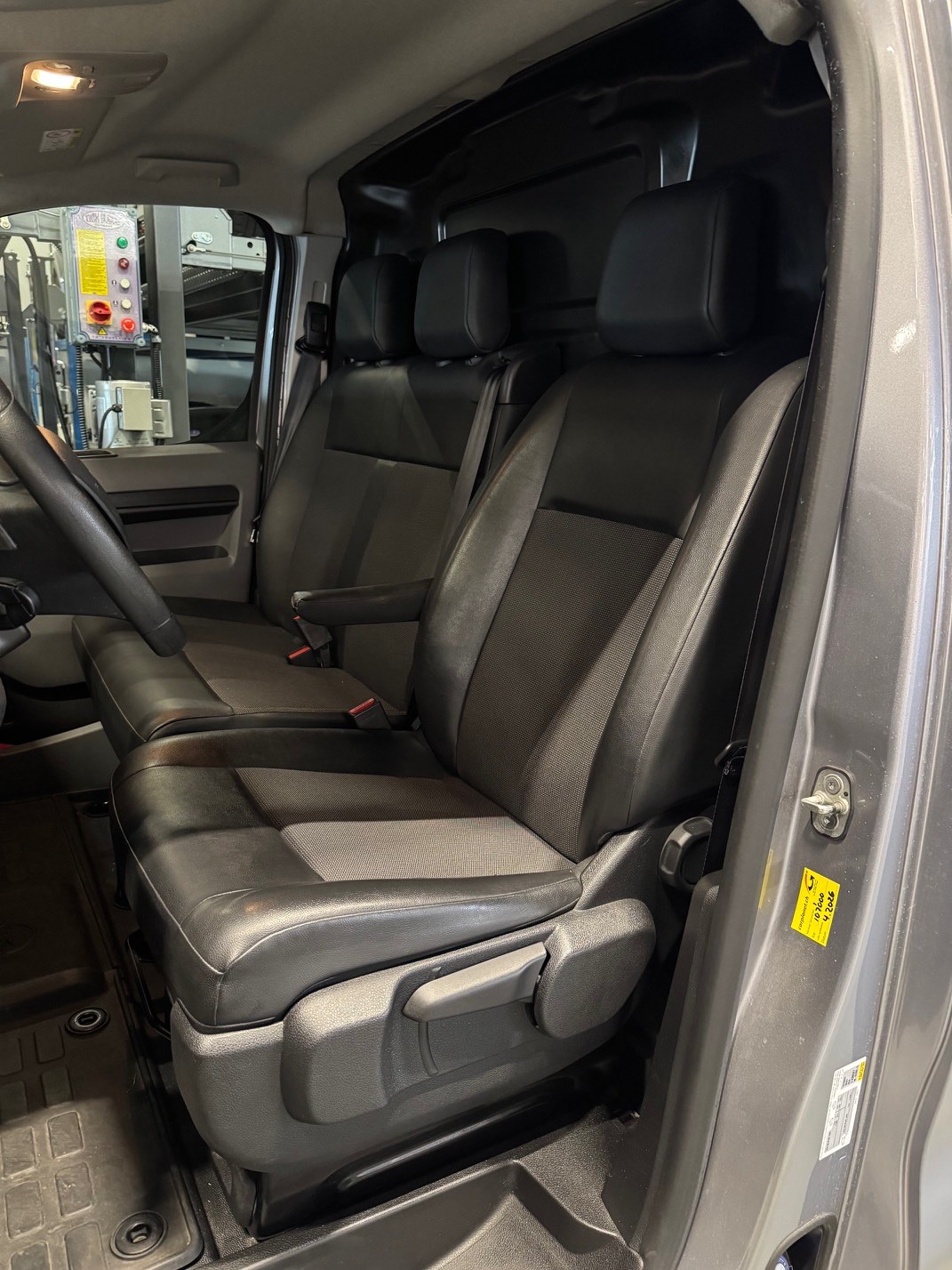 OPEL Vivaro Cargo 2.0 2.7T CDTI Enjoy Aut.-image-7