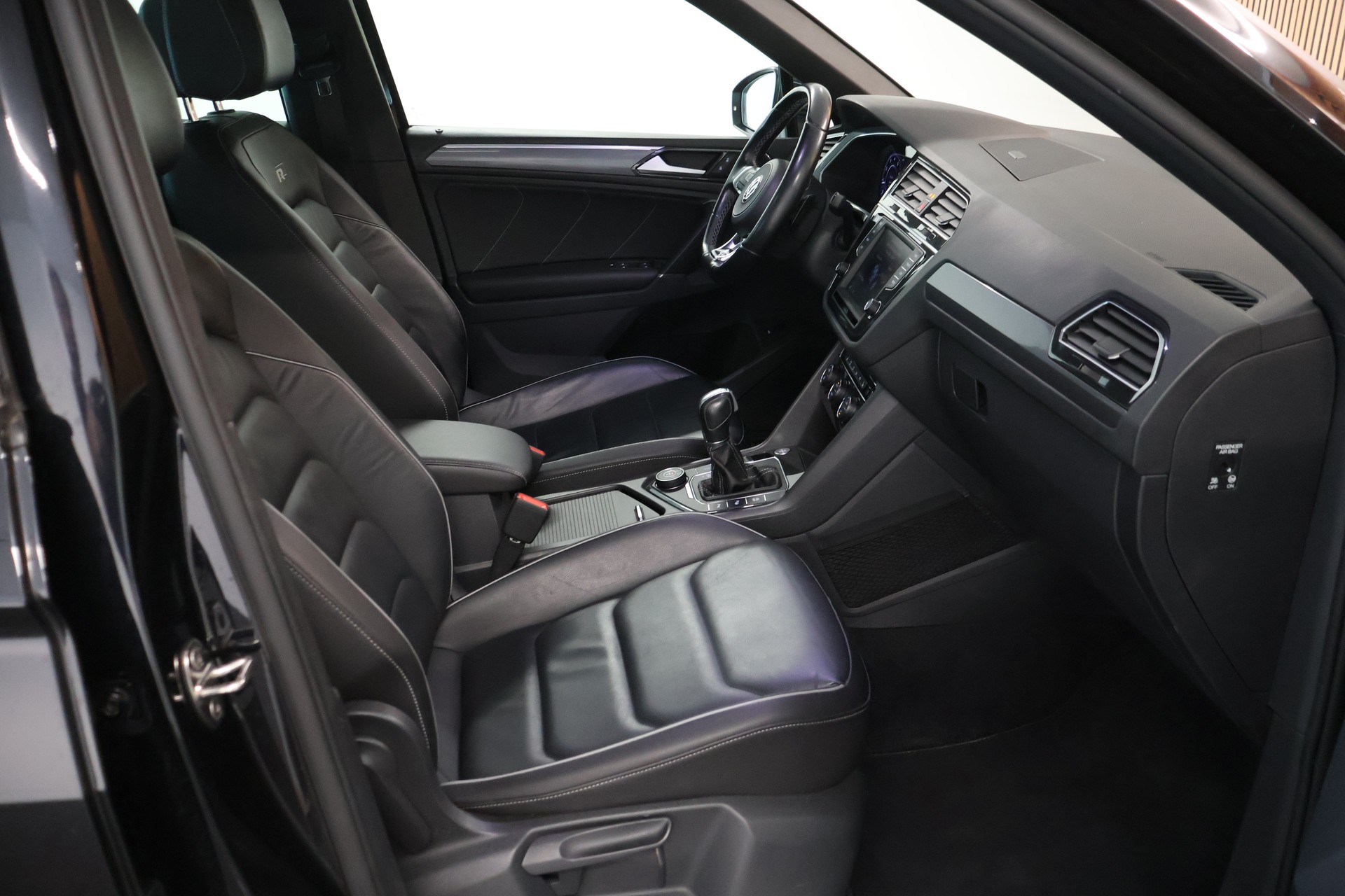 VW Tiguan 2.0TSI R-Line 4Motion DSG-image-13