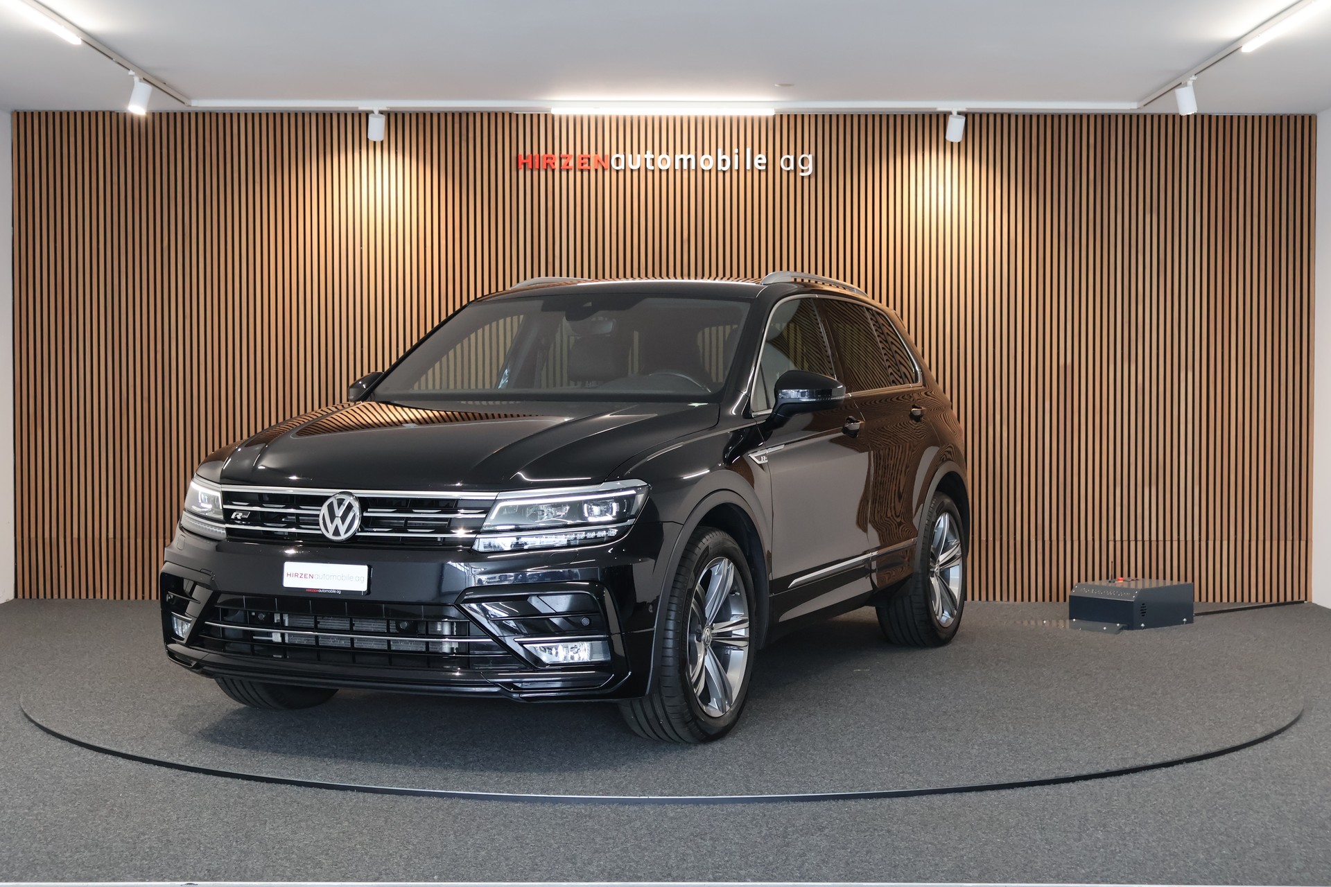 VW Tiguan 2.0TSI R-Line 4Motion DSG