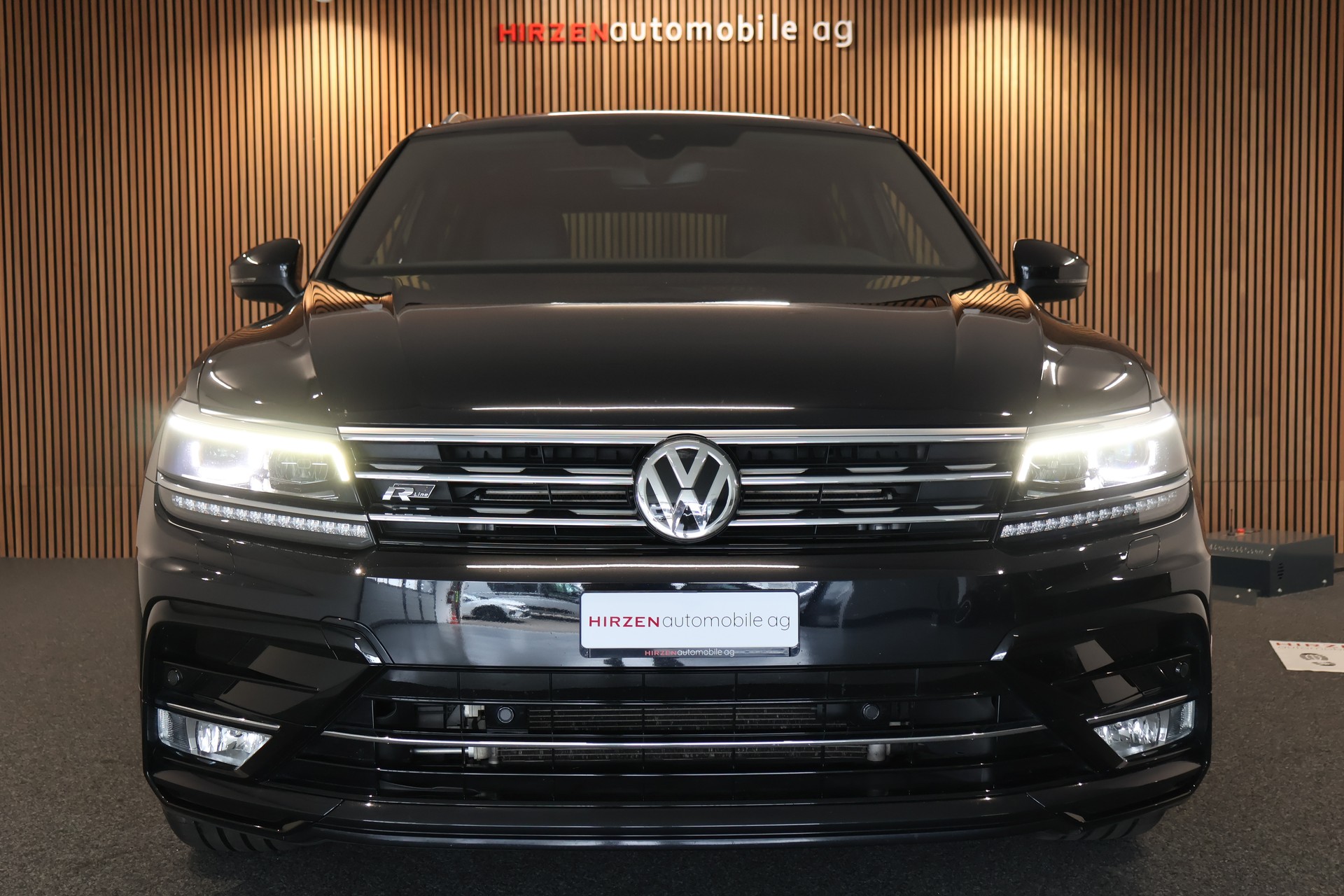 VW Tiguan 2.0TSI R-Line 4Motion DSG-image-31