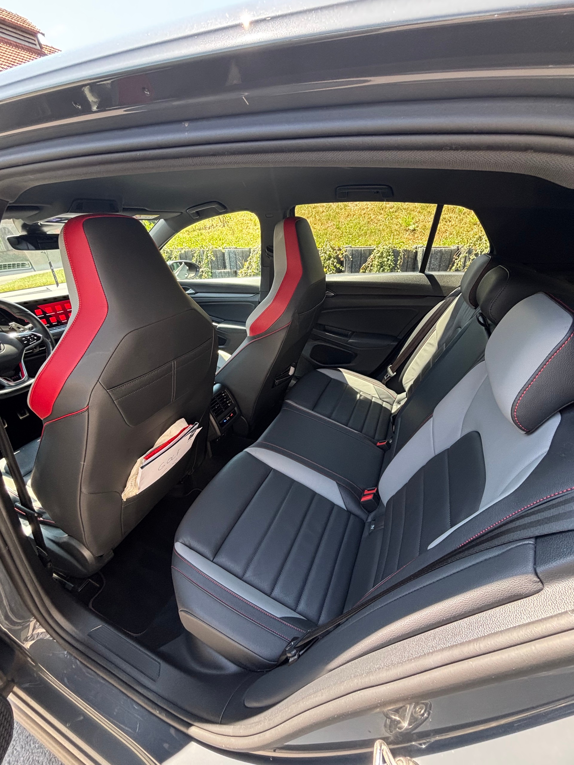 VW 2.0 TSI GTI Clubsport DSG-image-4