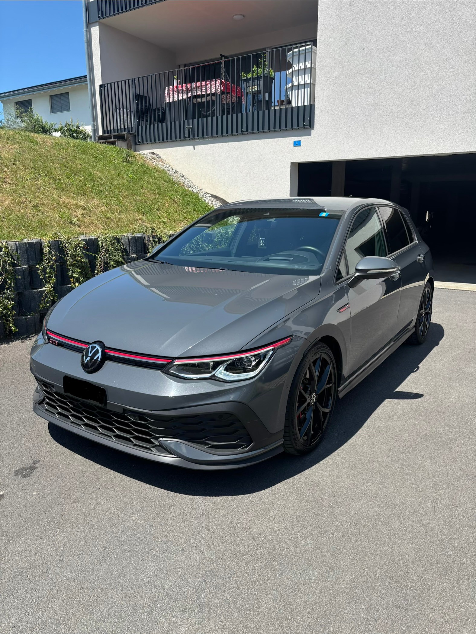 VW 2.0 TSI GTI Clubsport DSG-image-3