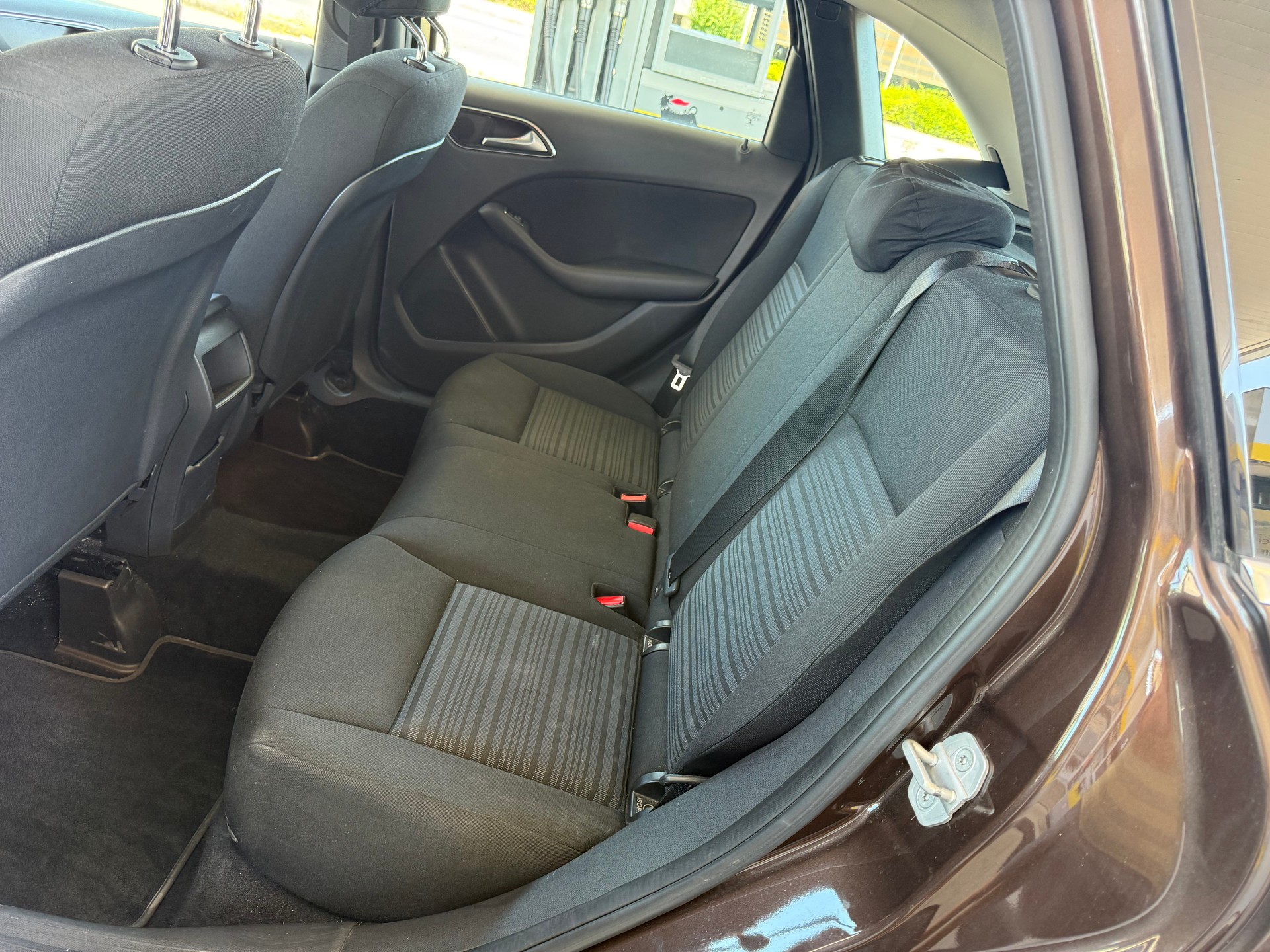 MERCEDES-BENZ B 220 4Matic 7G-DCT-image-10