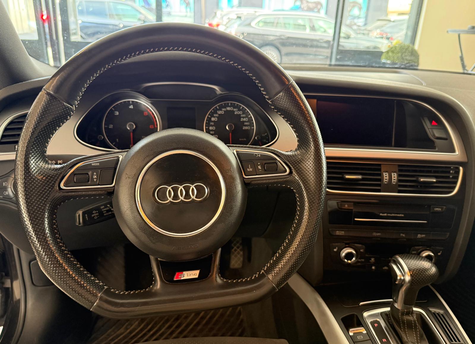AUDI A4 Avant 2.0 TDI quattro S-tronic-image-12