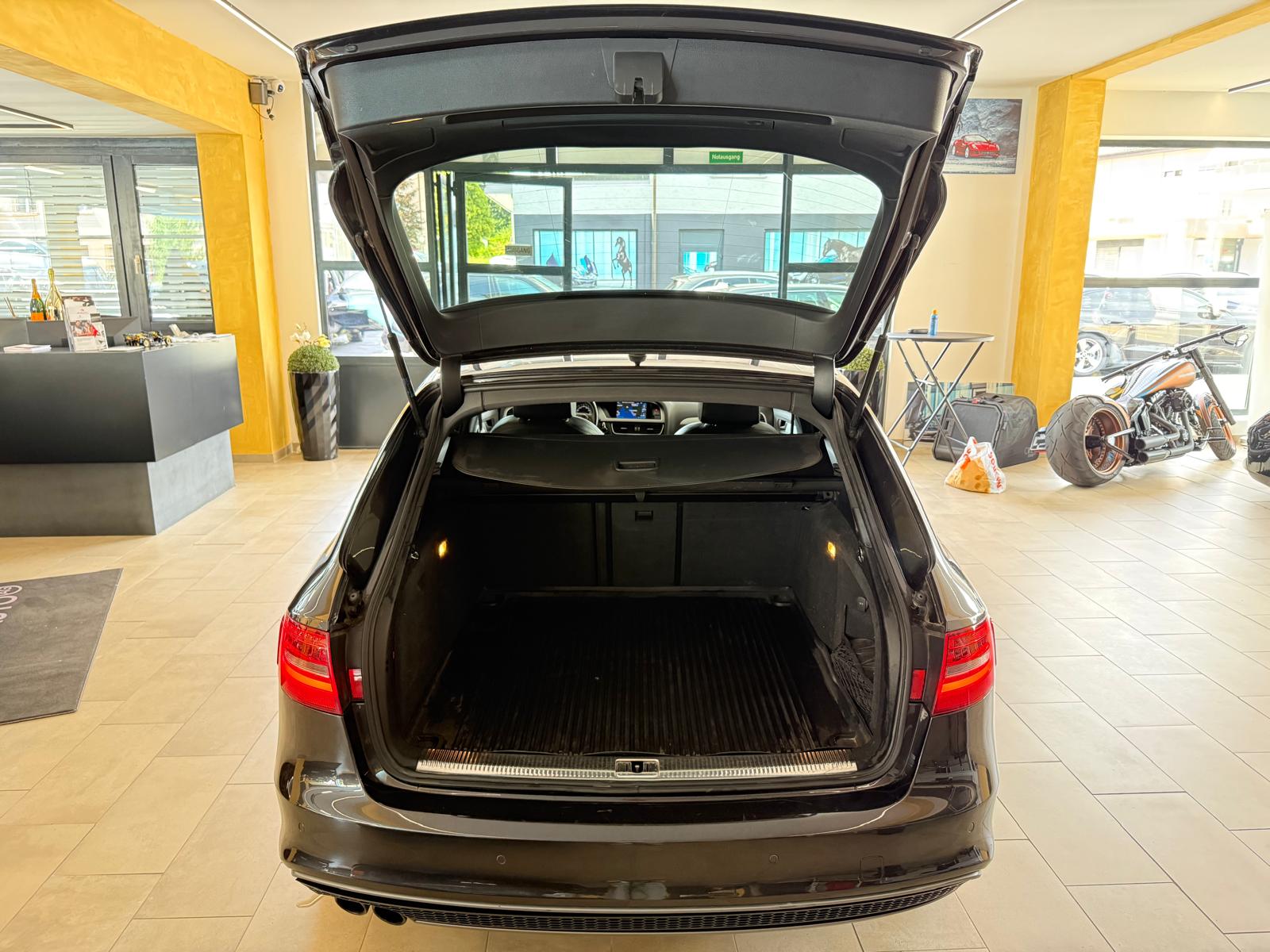 AUDI A4 Avant 2.0 TDI quattro S-tronic-image-4