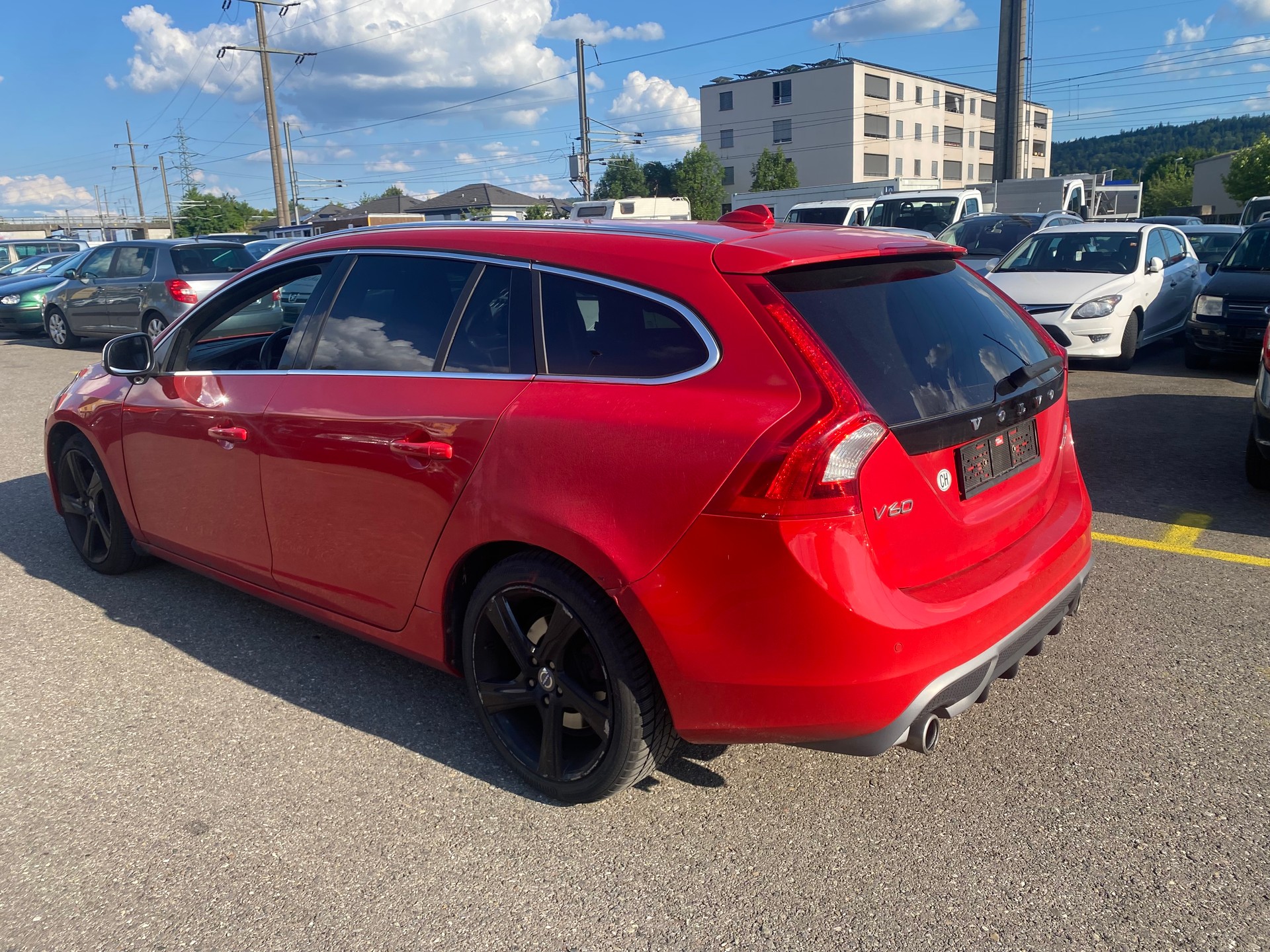 VOLVO V60 D4 AWD Husky Edition Geartronic-image-6
