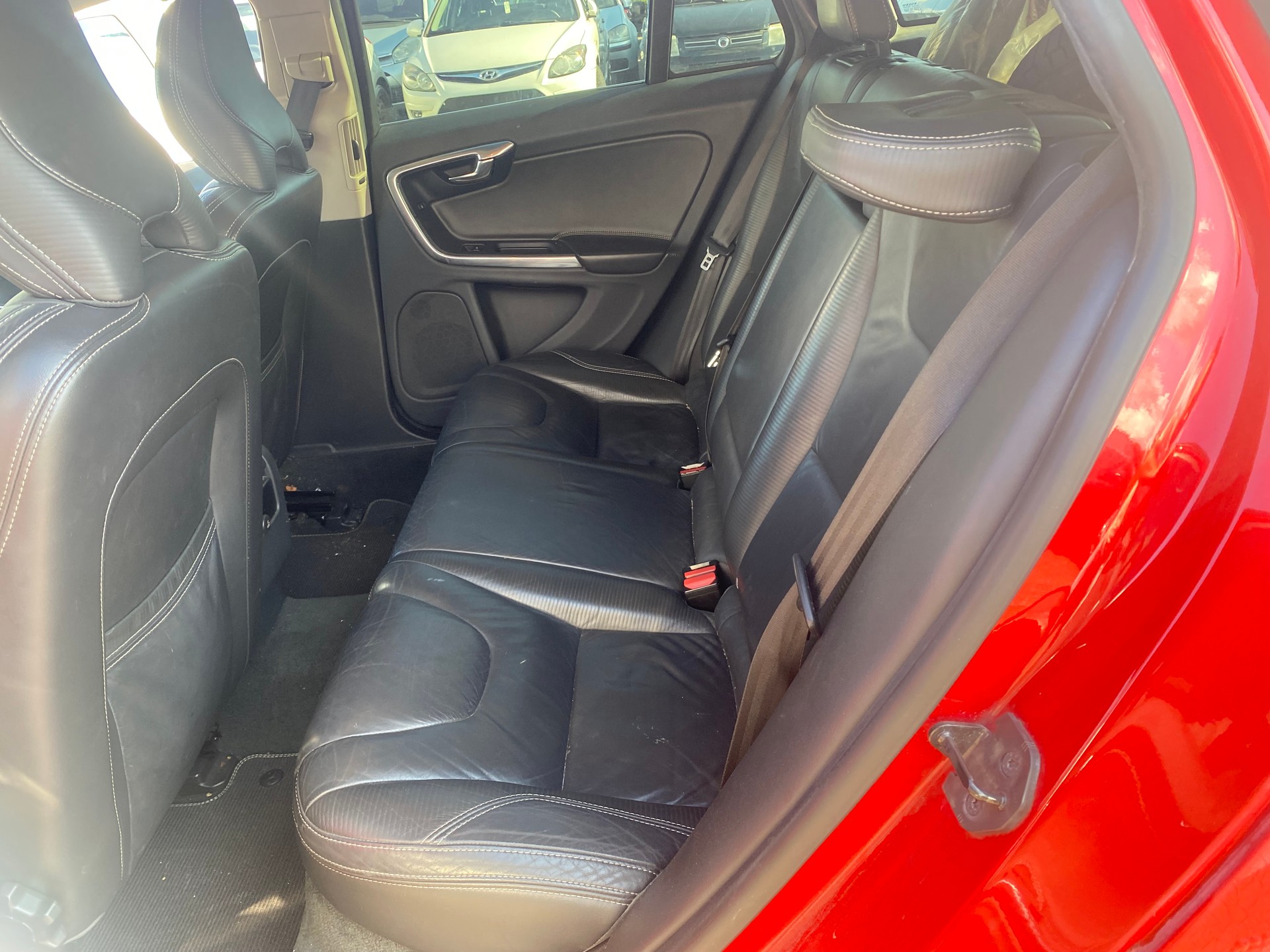 VOLVO V60 D4 AWD Husky Edition Geartronic-image-10