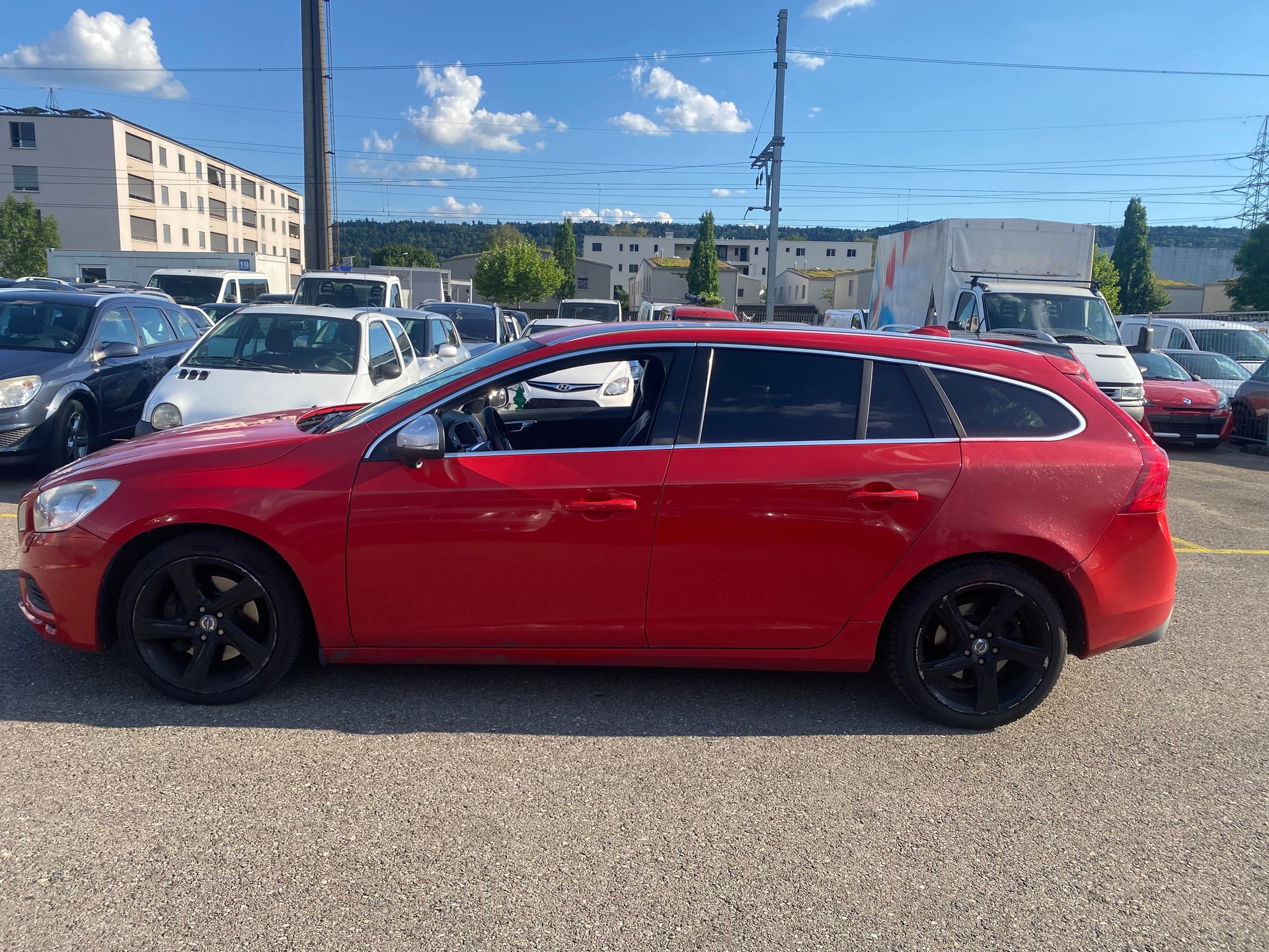 VOLVO V60 D4 AWD Husky Edition Geartronic-image-4