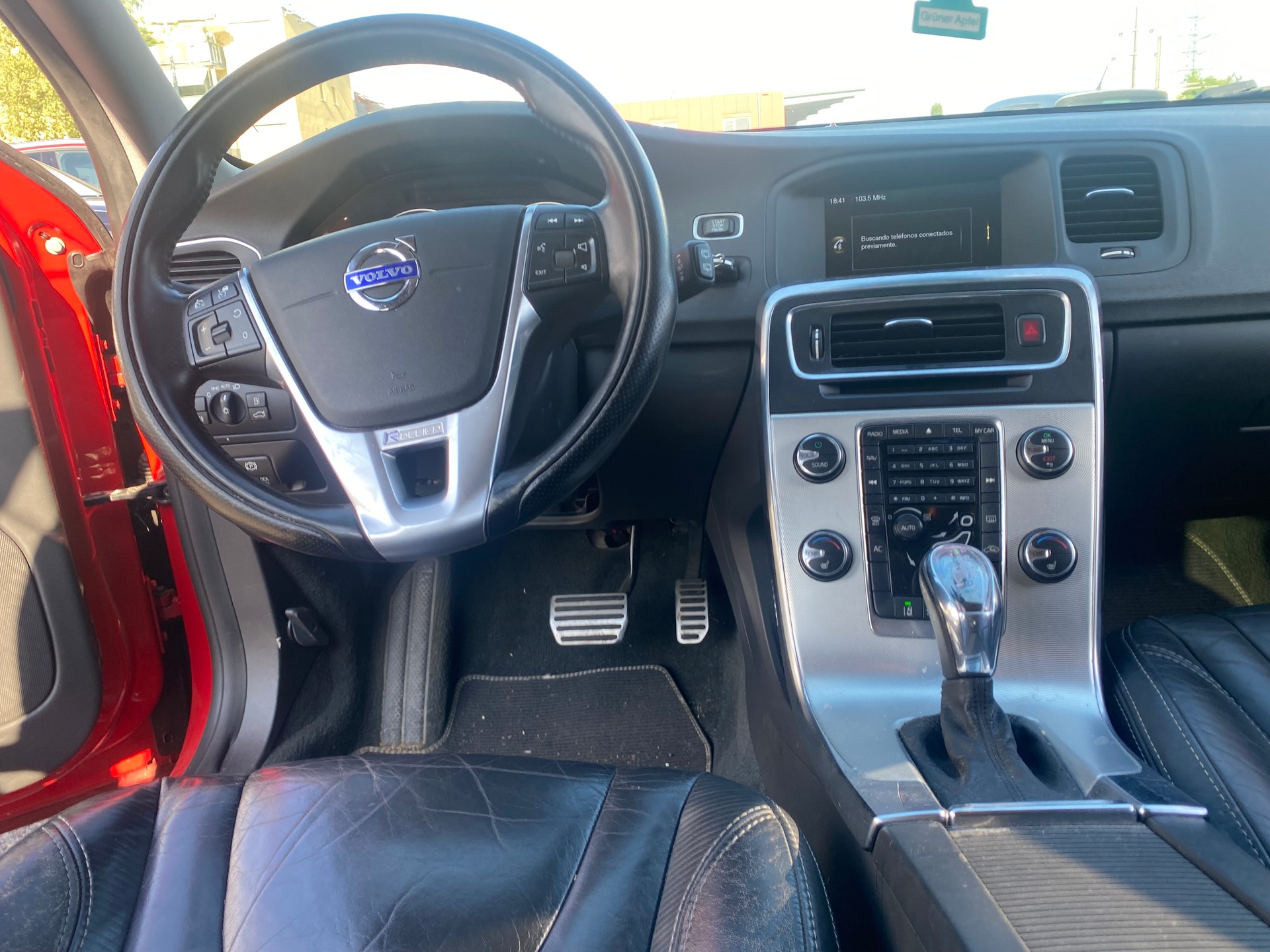 VOLVO V60 D4 AWD Husky Edition Geartronic-image-8