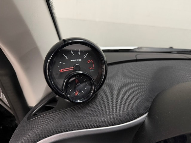 SMART fortwo Cabrio Brabus twinmatic-image-21