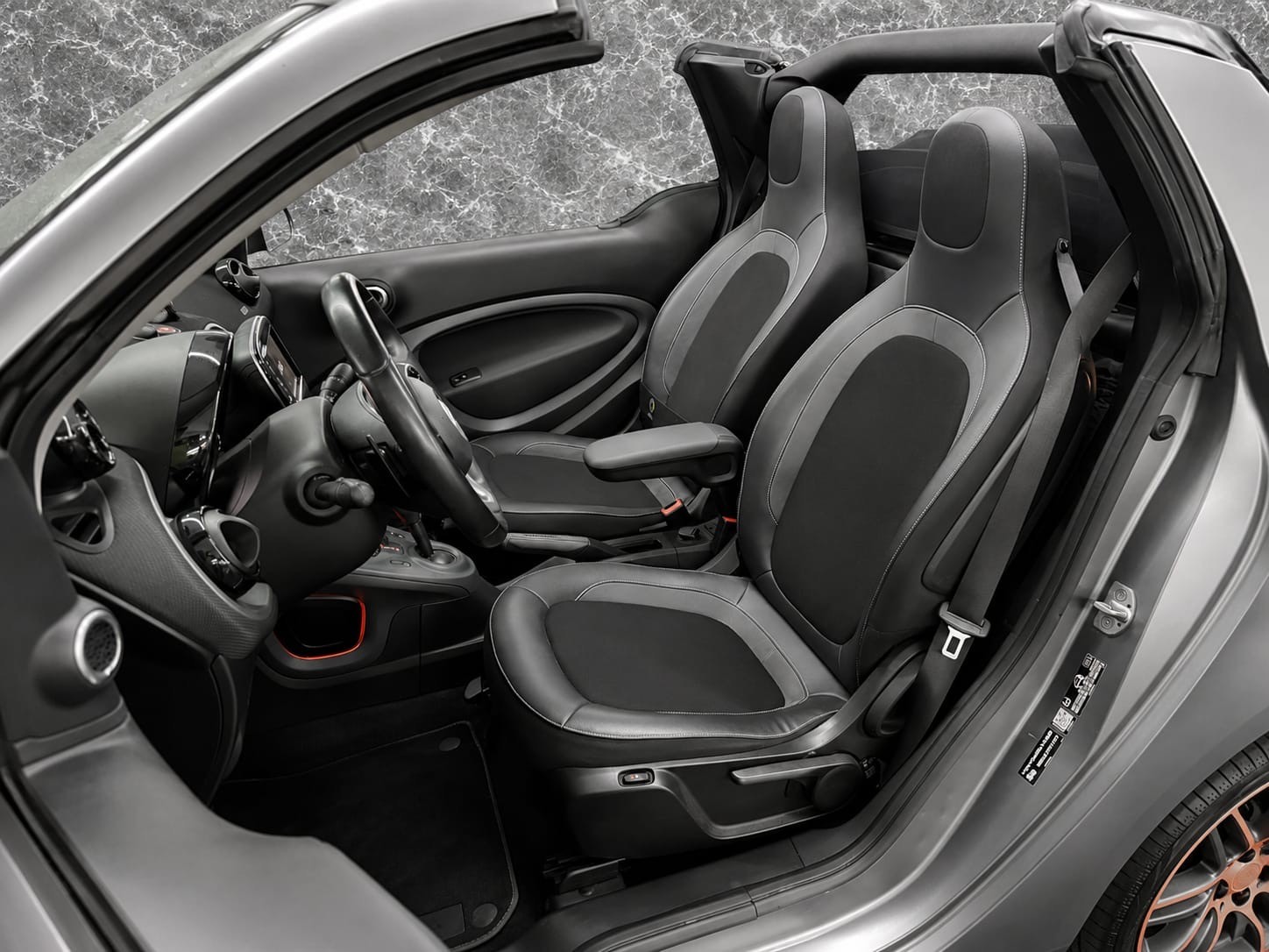 SMART fortwo Cabrio 109 Brabus twinmatic-image-17