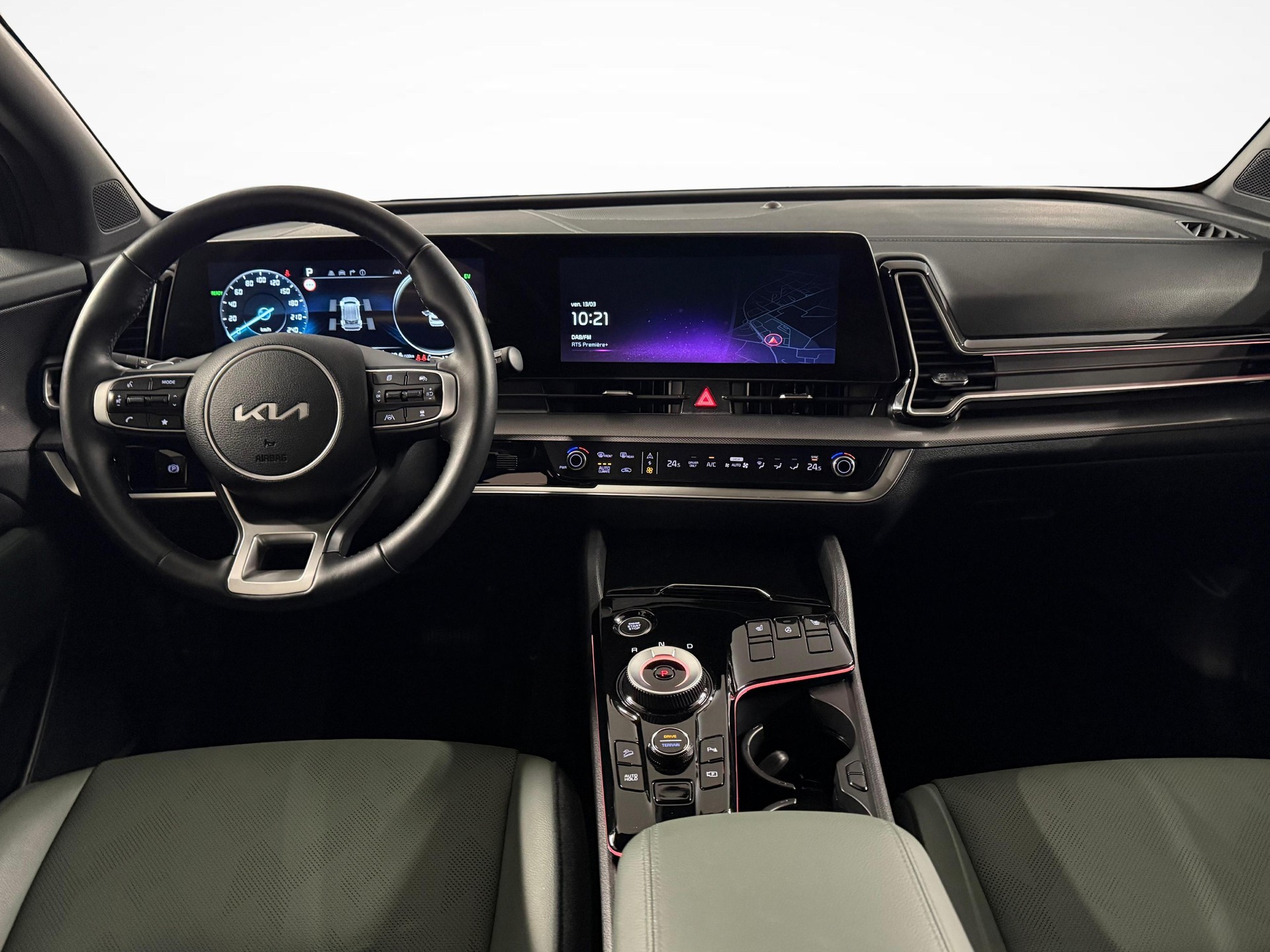 KIA Sportage 1.6 T-GDi Hybrid Power Edition-image-8