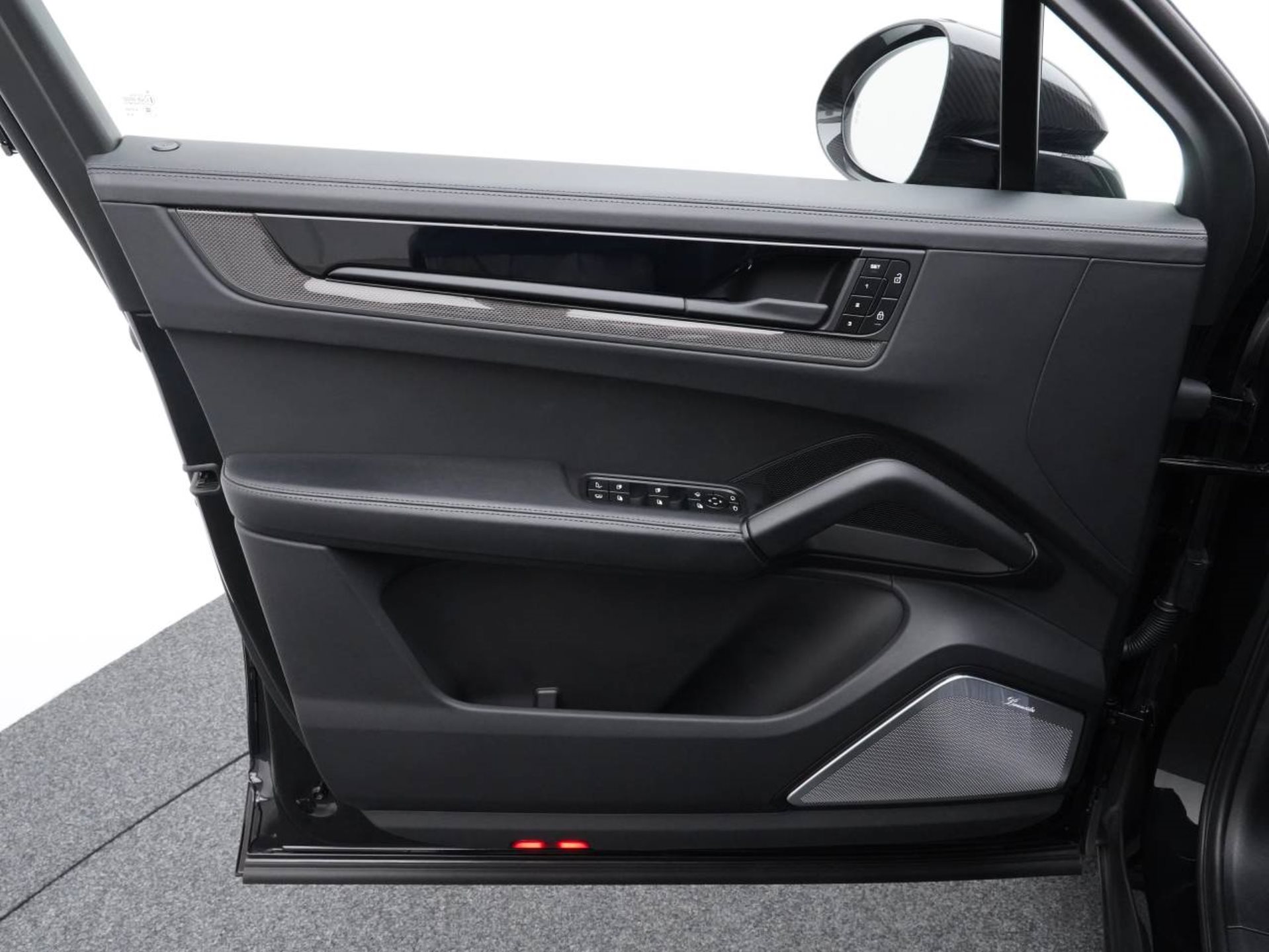 PORSCHE Cayenne Turbo E-Hybrid Coupé mit GT-Paket-image-20