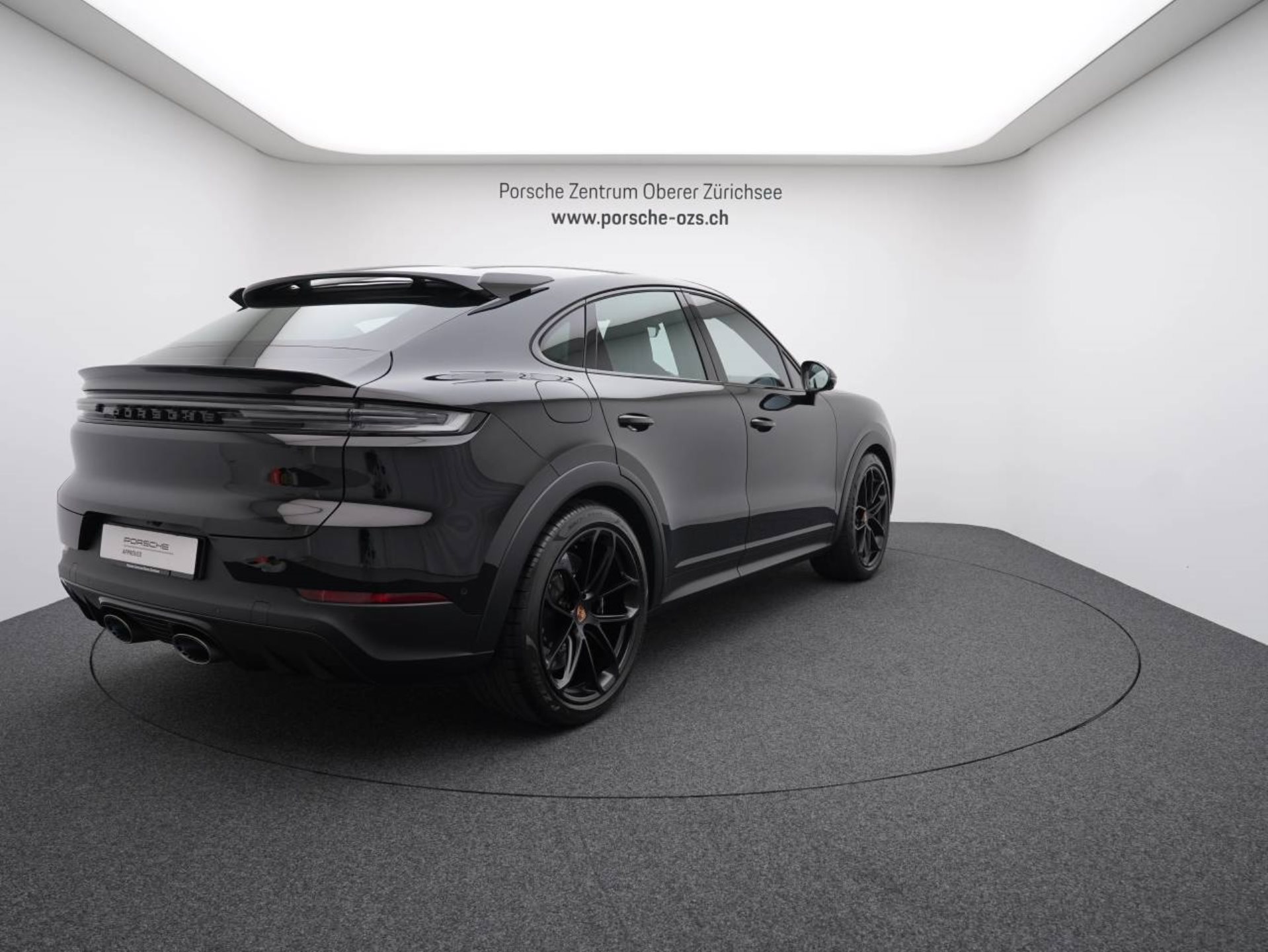 PORSCHE Cayenne Turbo E-Hybrid Coupé mit GT-Paket-image-6