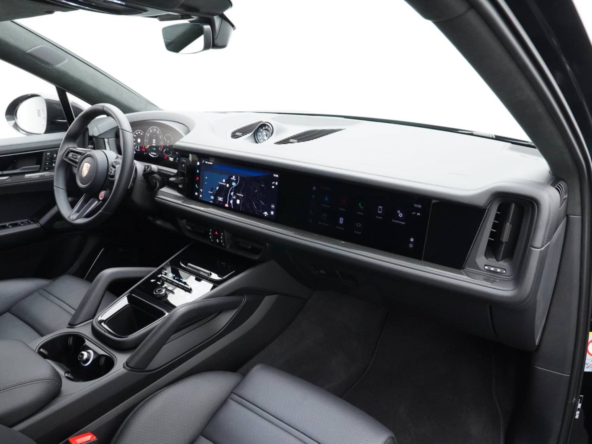 PORSCHE Cayenne Turbo E-Hybrid Coupé mit GT-Paket-image-24
