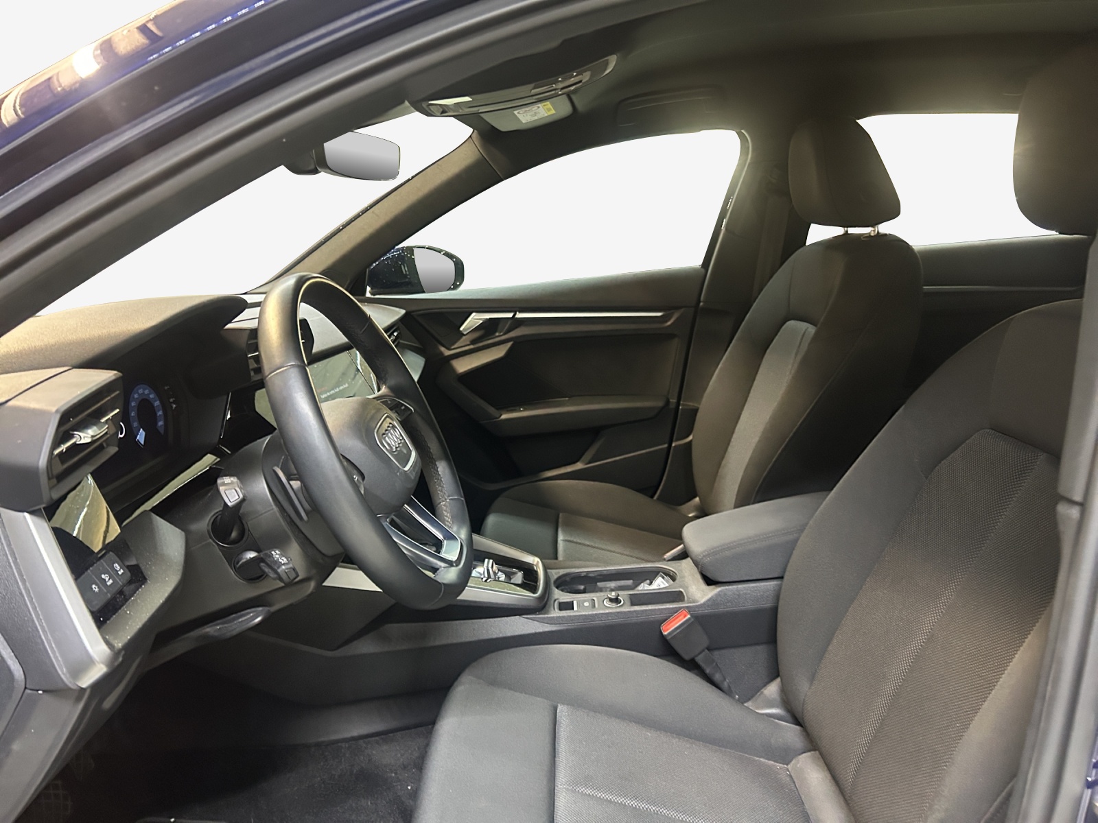 AUDI A3 Sportback 35 TFSI S line Attraction S-tronic-image-7