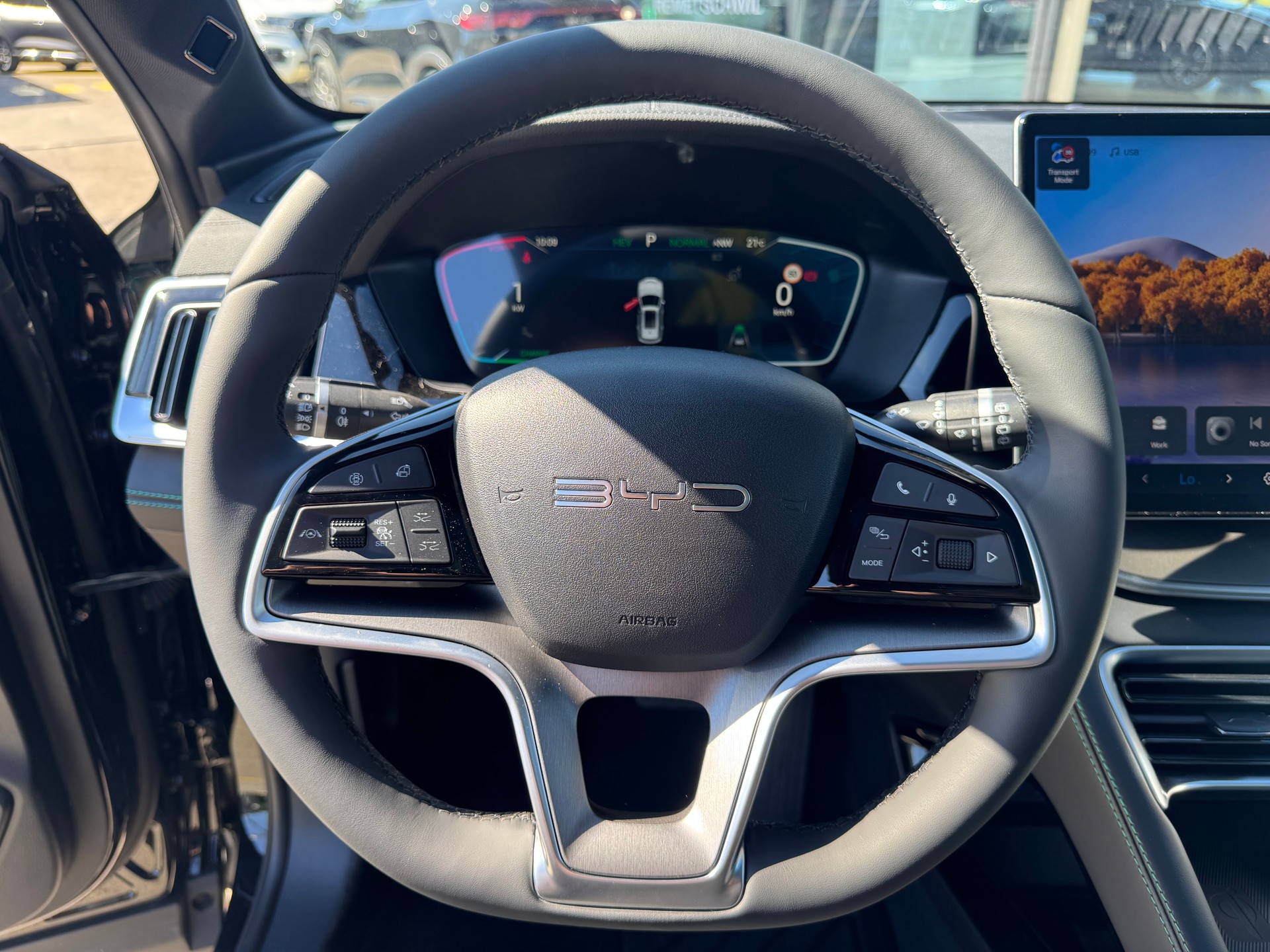 BYD Seal U DM-i Design AWD-image-13
