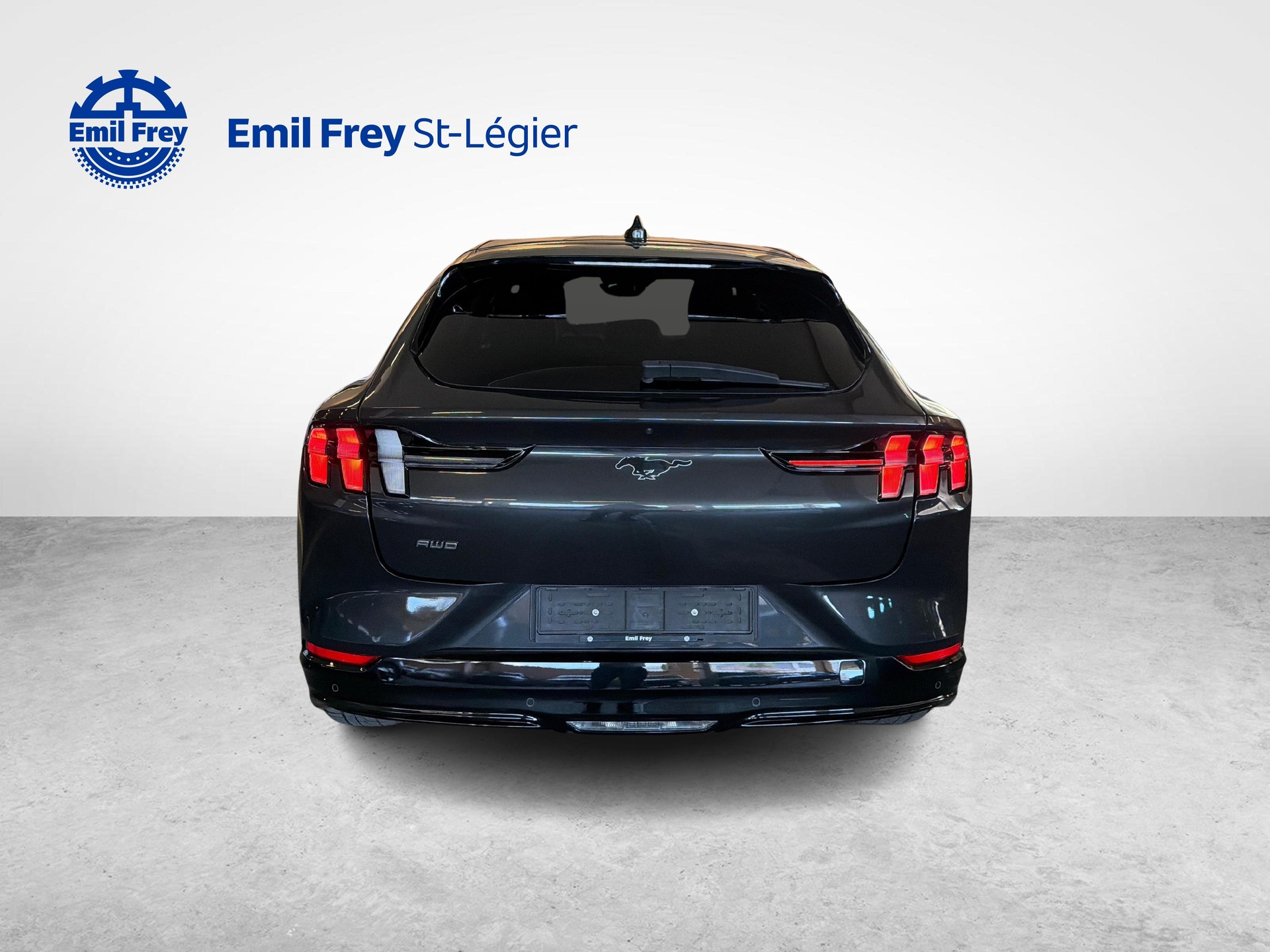 FORD Mustang Mach-E Extended AWD-image-3