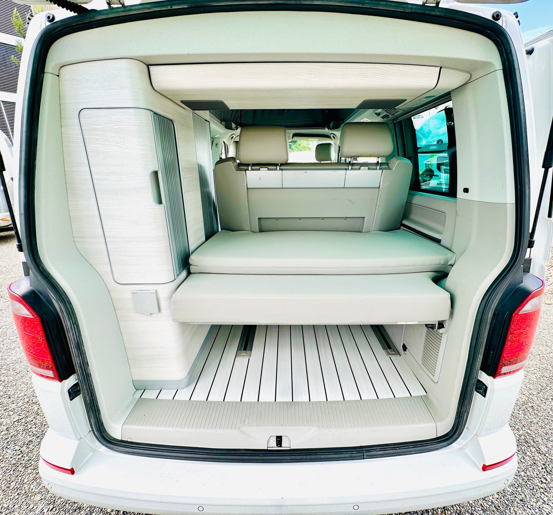 VW 2.0TDi 204PS 4x4 CALIFORNIA ***Aufstelldach-Küche*** ab MFK, Service, Gas Test-image-27