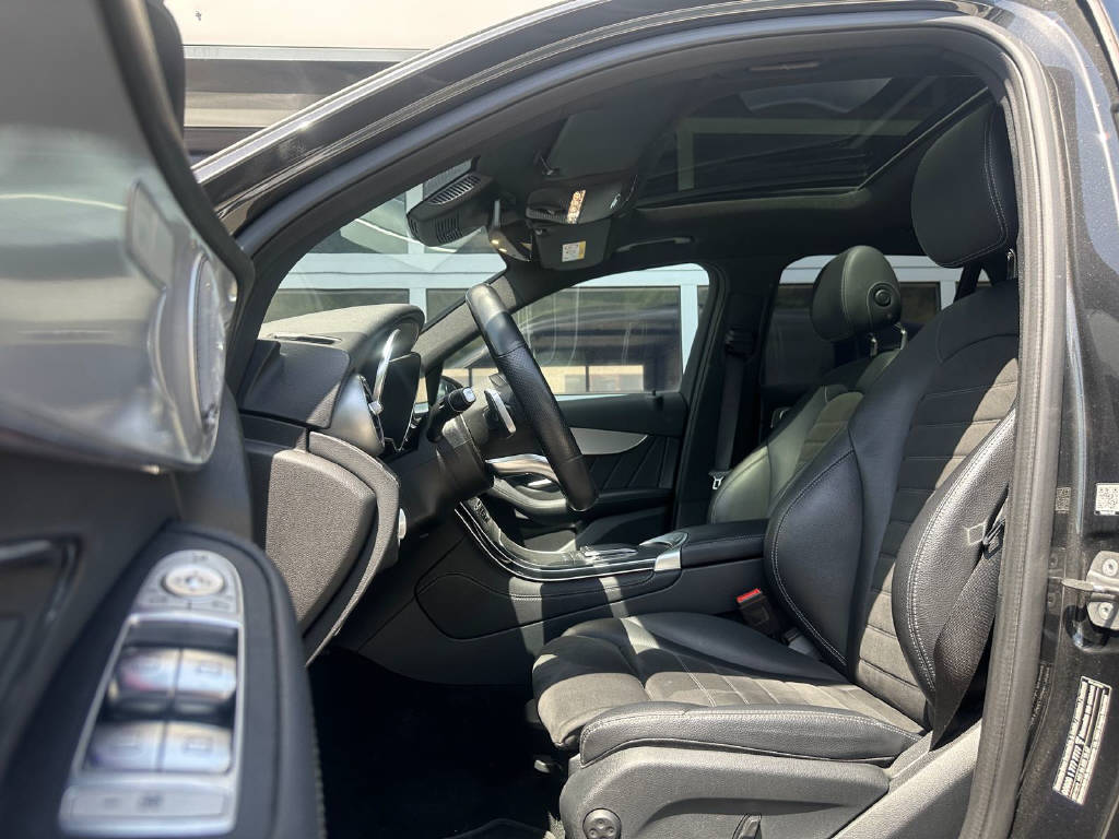 MERCEDES-BENZ GLC 200 AMG Line 4matic - CH-image-7