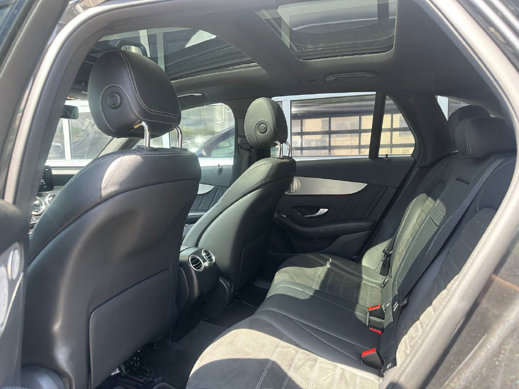 MERCEDES-BENZ GLC 200 AMG Line 4matic - CH-image-8
