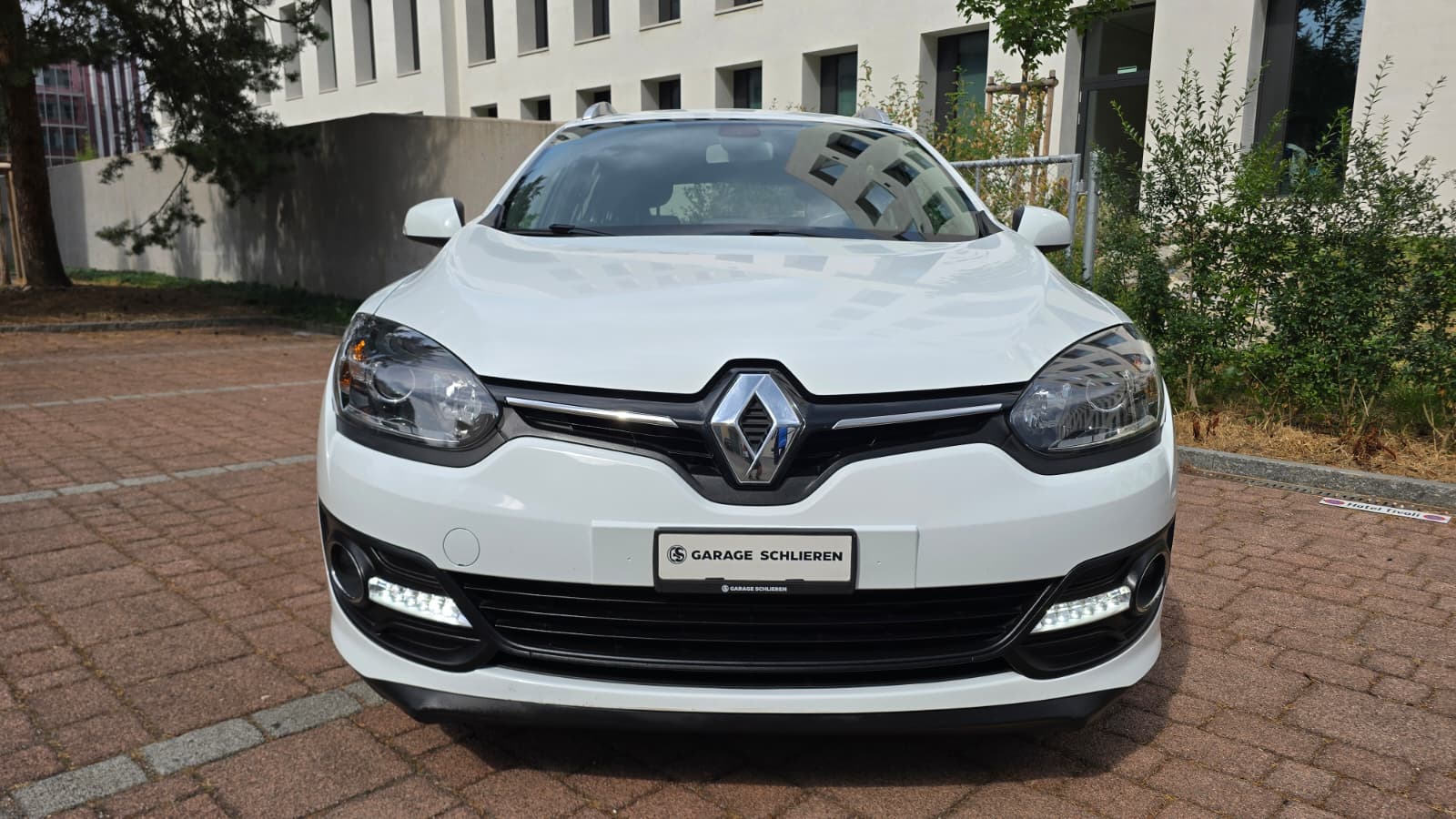 RENAULT Mégane Grandtour 1.5 dCi Expression EDC |Fisch ab MFK und Service |Zahnriemen ersetzt |Tempomat |Navi-image-2