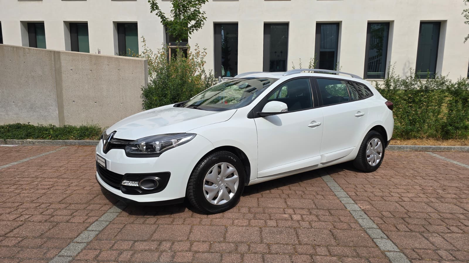 RENAULT Mégane Grandtour 1.5 dCi Expression EDC |Fisch ab MFK und Service |Zahnriemen ersetzt |Tempomat |Navi-image-0