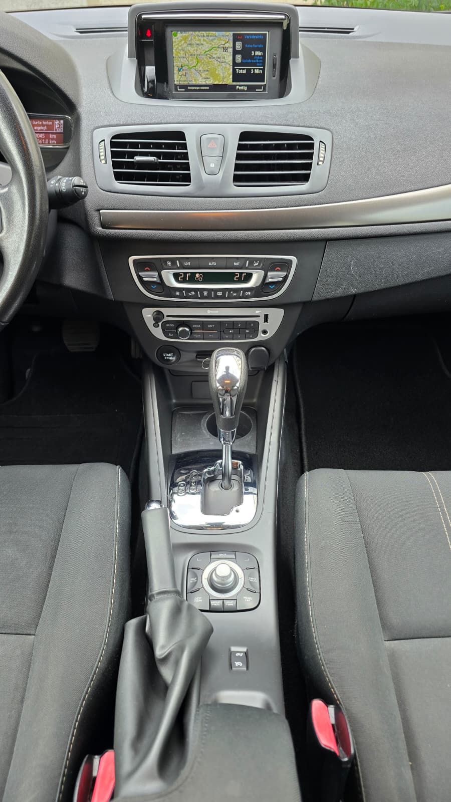 RENAULT Mégane Grandtour 1.5 dCi Expression EDC |Fisch ab MFK und Service |Zahnriemen ersetzt |Tempomat |Navi-image-14