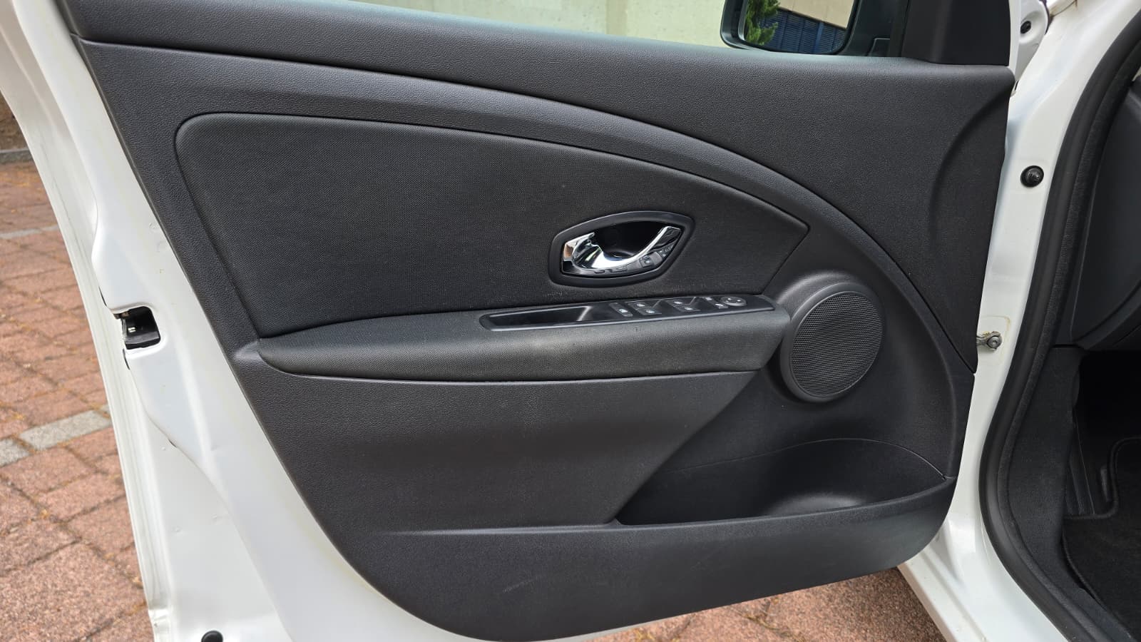 RENAULT Mégane Grandtour 1.5 dCi Expression EDC |Fisch ab MFK und Service |Zahnriemen ersetzt |Tempomat |Navi-image-10