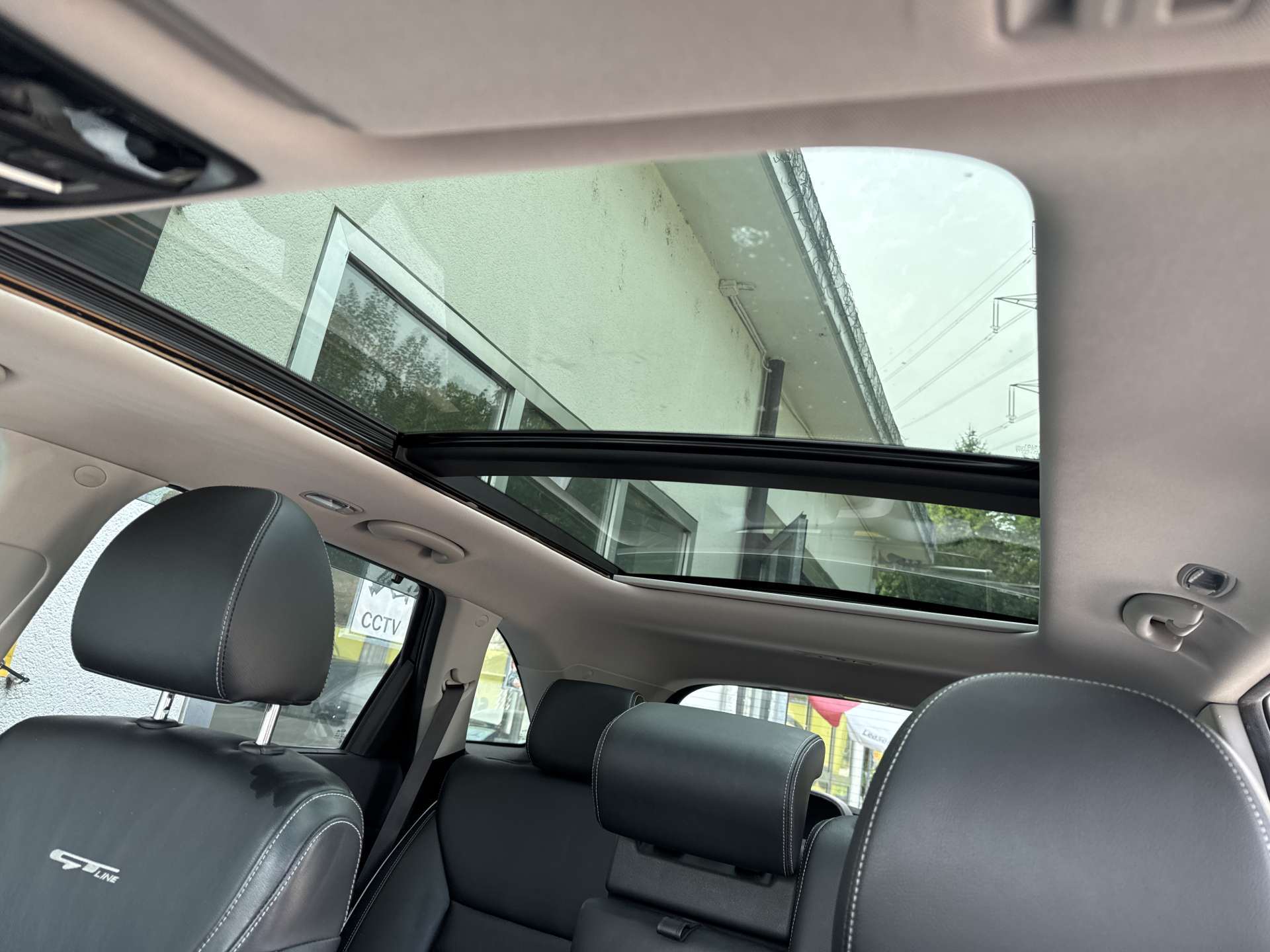 KIA Sorento 2.2 CRDI Style GT-Line 7-Plätzer 200PS AWD Automat-image-13