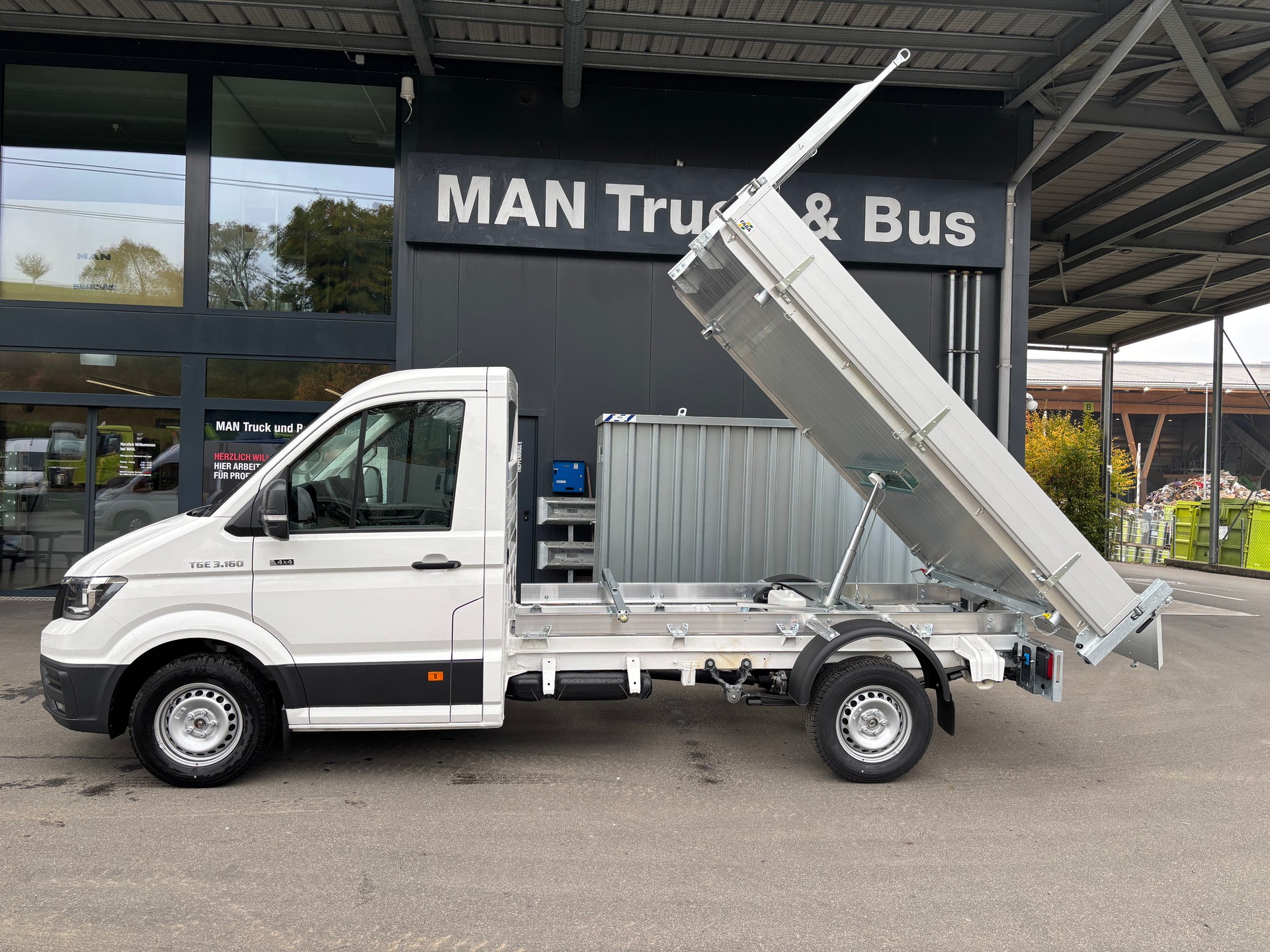 MAN TGE 3.160 4x4 3-Seiten-Kipper-showroom-element-3