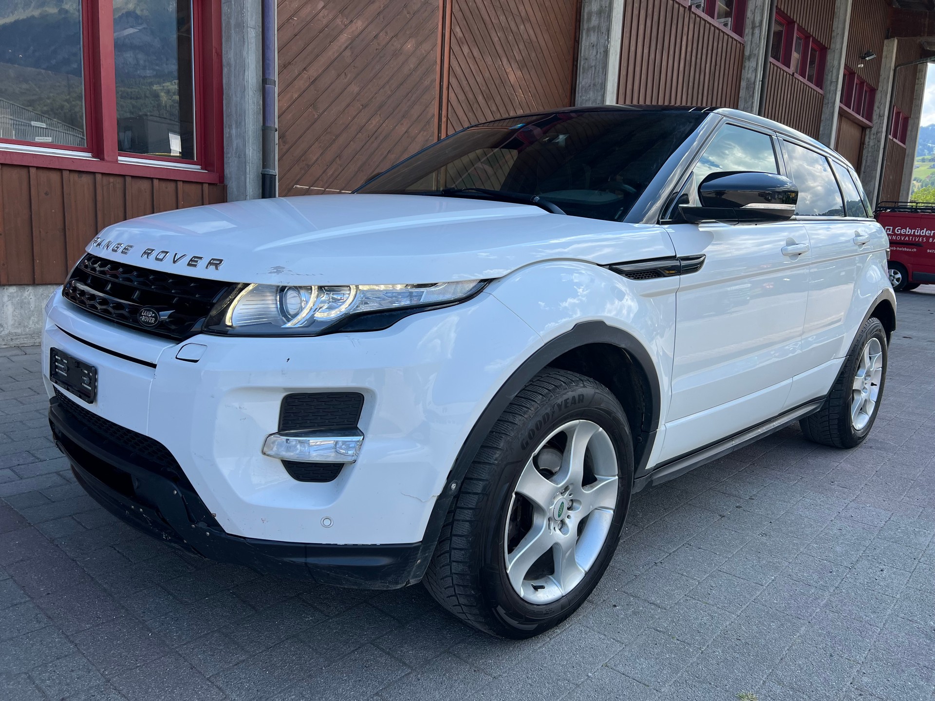 LAND ROVER Range Rover Evoque 2.0 Si4 Dynamic AT6-image-0