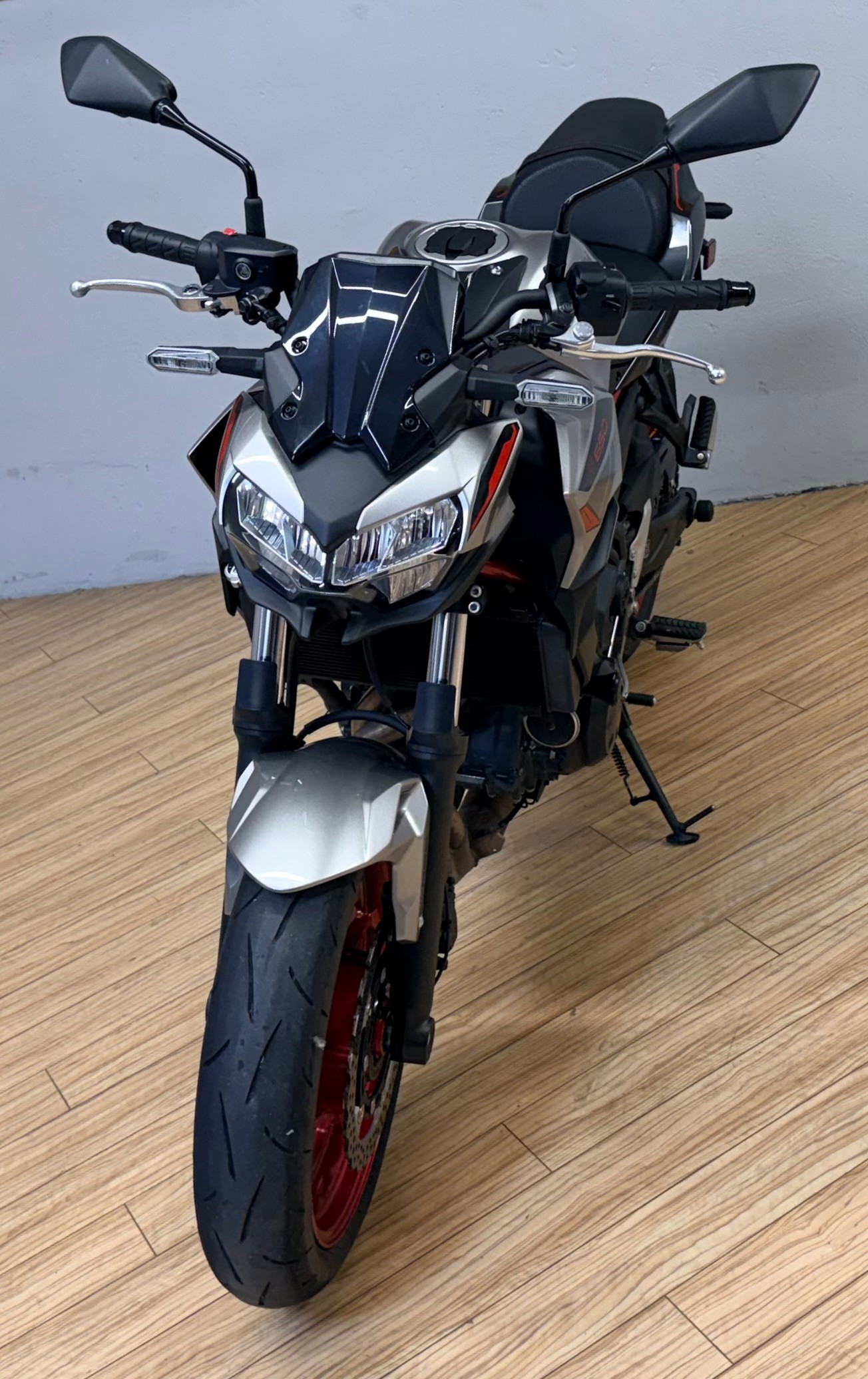 KAWASAKI Z 650-image-6