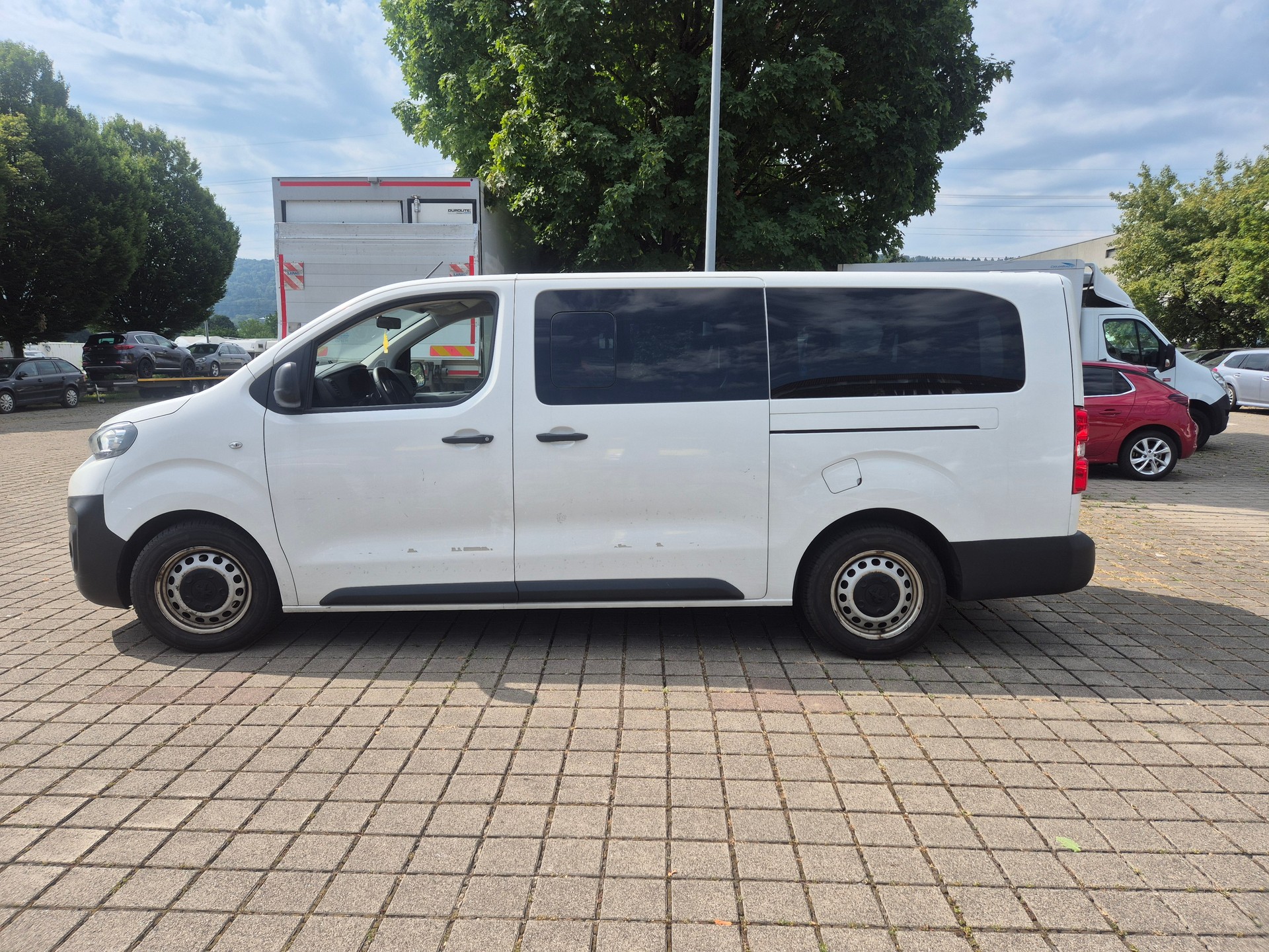 PEUGEOT Traveller 1.5 BlueHDi Active Lang-image-4