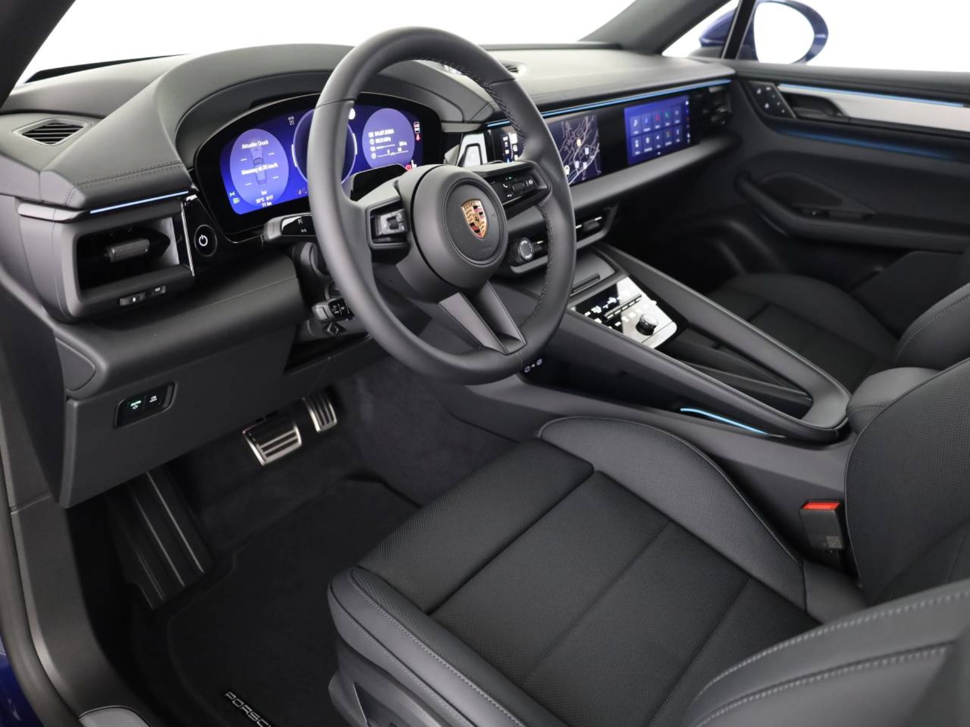 PORSCHE Macan 4S-showroom-element-3