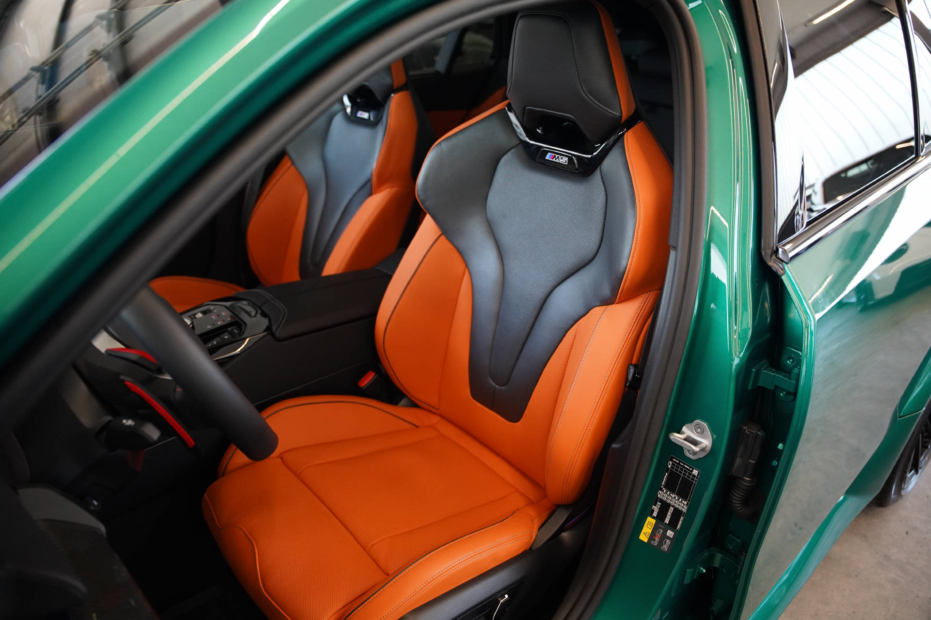 BMW M5 xDrive Touring-image-9
