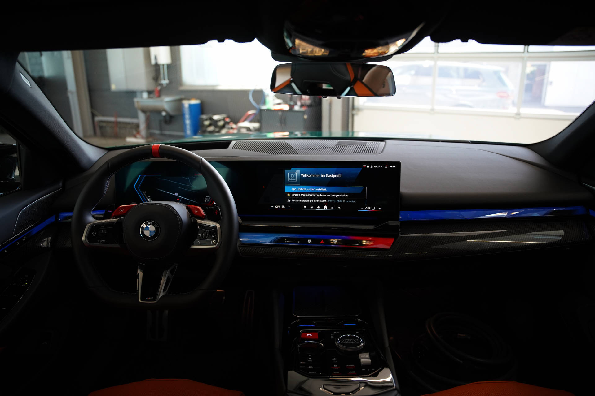 BMW M5 xDrive Touring-image-11