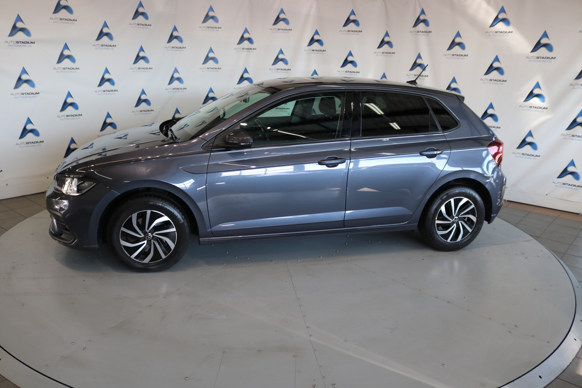VW Polo 1.0 TSI Life DSG-image-13