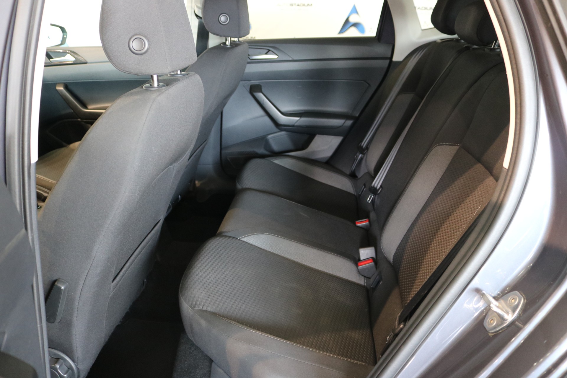 VW Polo 1.0 TSI Life DSG-image-41