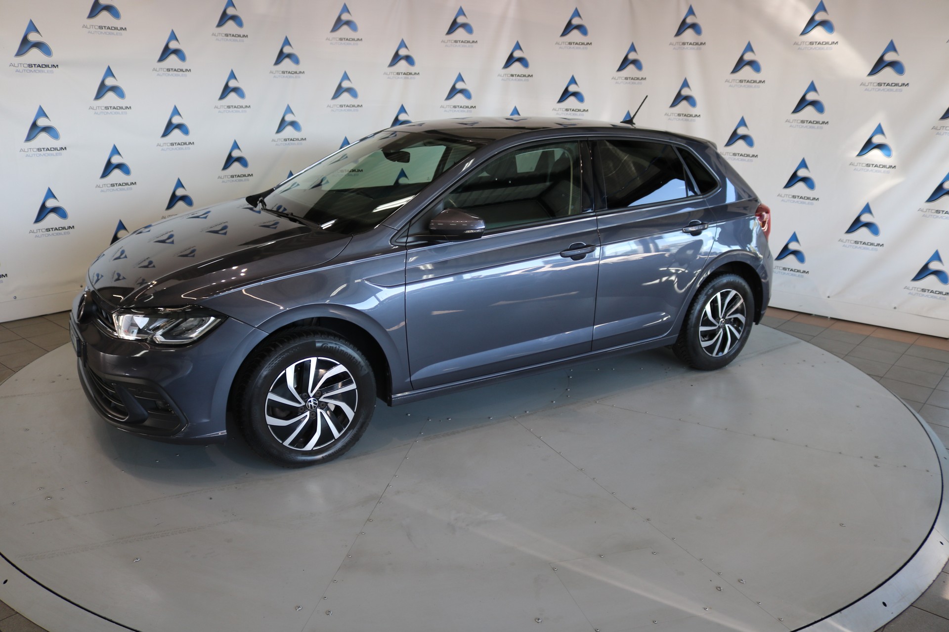 VW Polo 1.0 TSI Life DSG-image-12