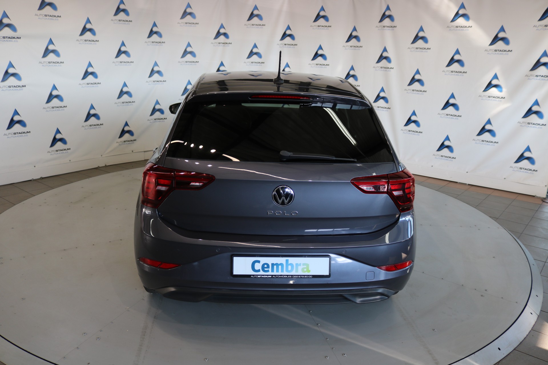 VW Polo 1.0 TSI Life DSG-image-24
