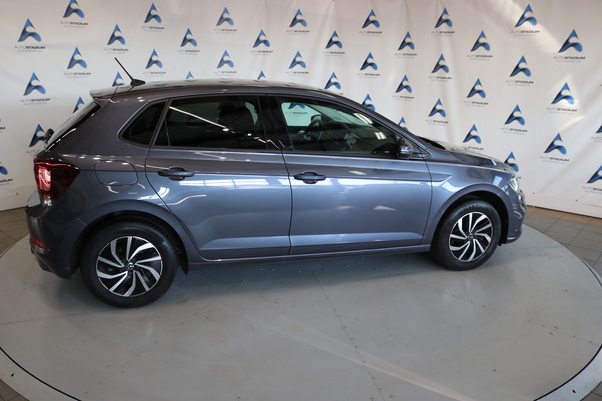 VW Polo 1.0 TSI Life DSG-image-29