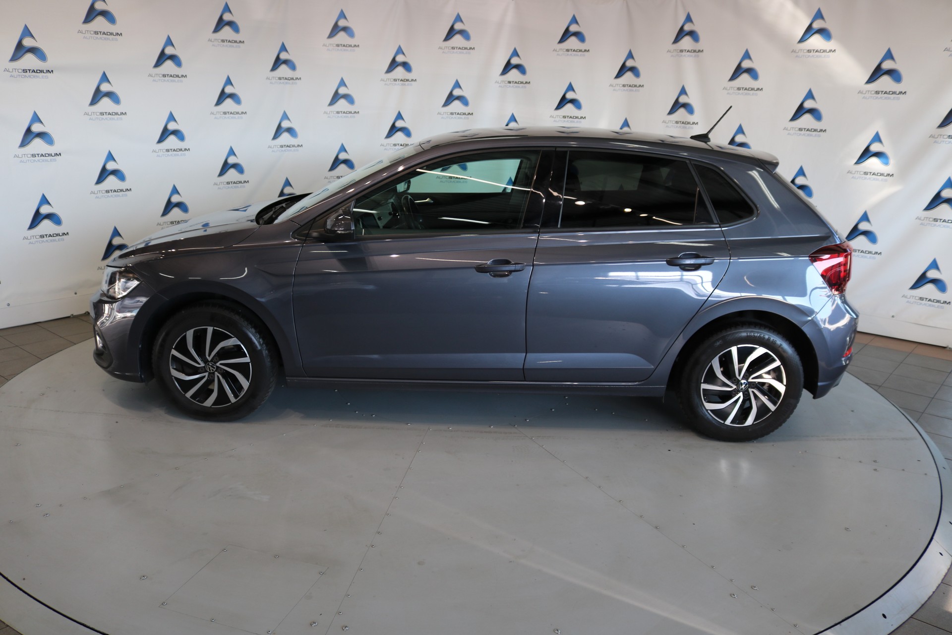 VW Polo 1.0 TSI Life DSG-image-14