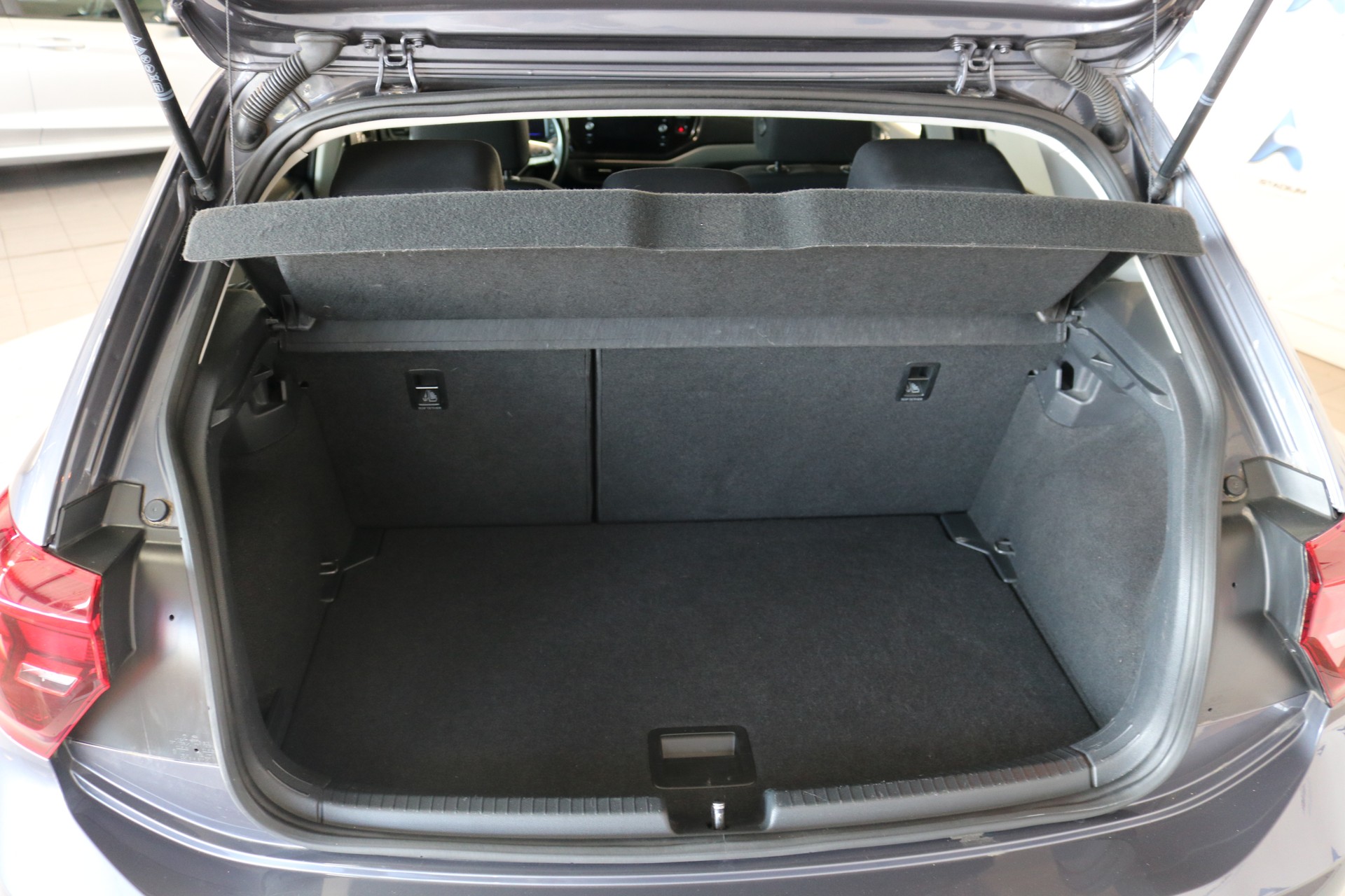 VW Polo 1.0 TSI Life DSG-image-45