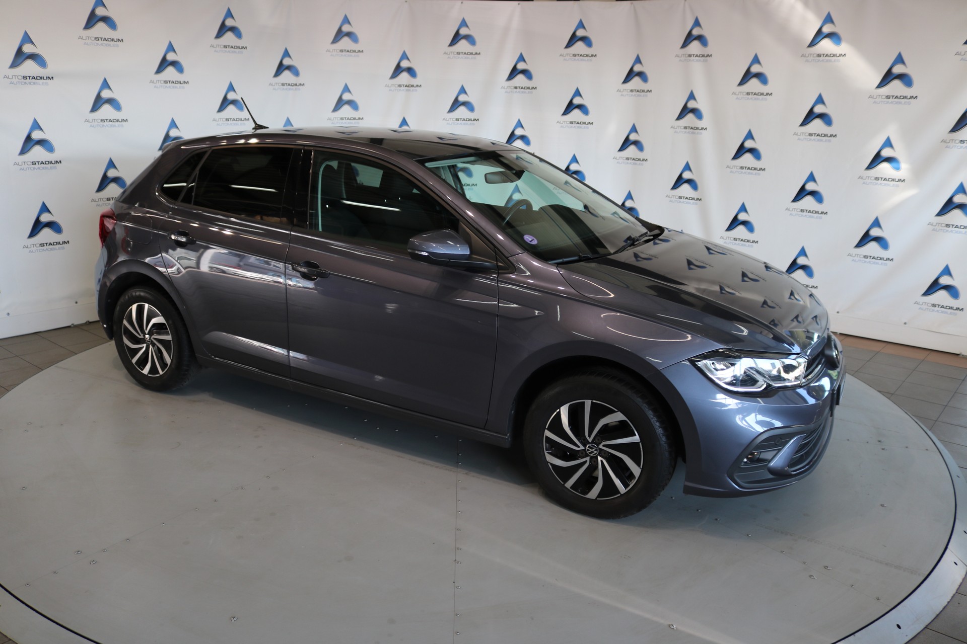 VW Polo 1.0 TSI Life DSG-image-34