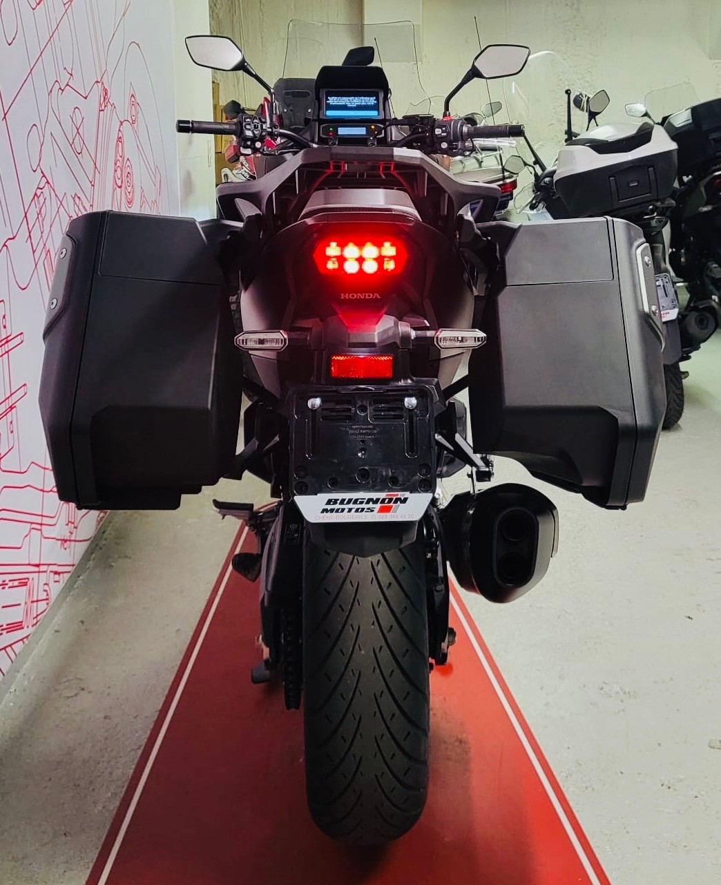 HONDA NT 1100 DCT-showroom-element-3