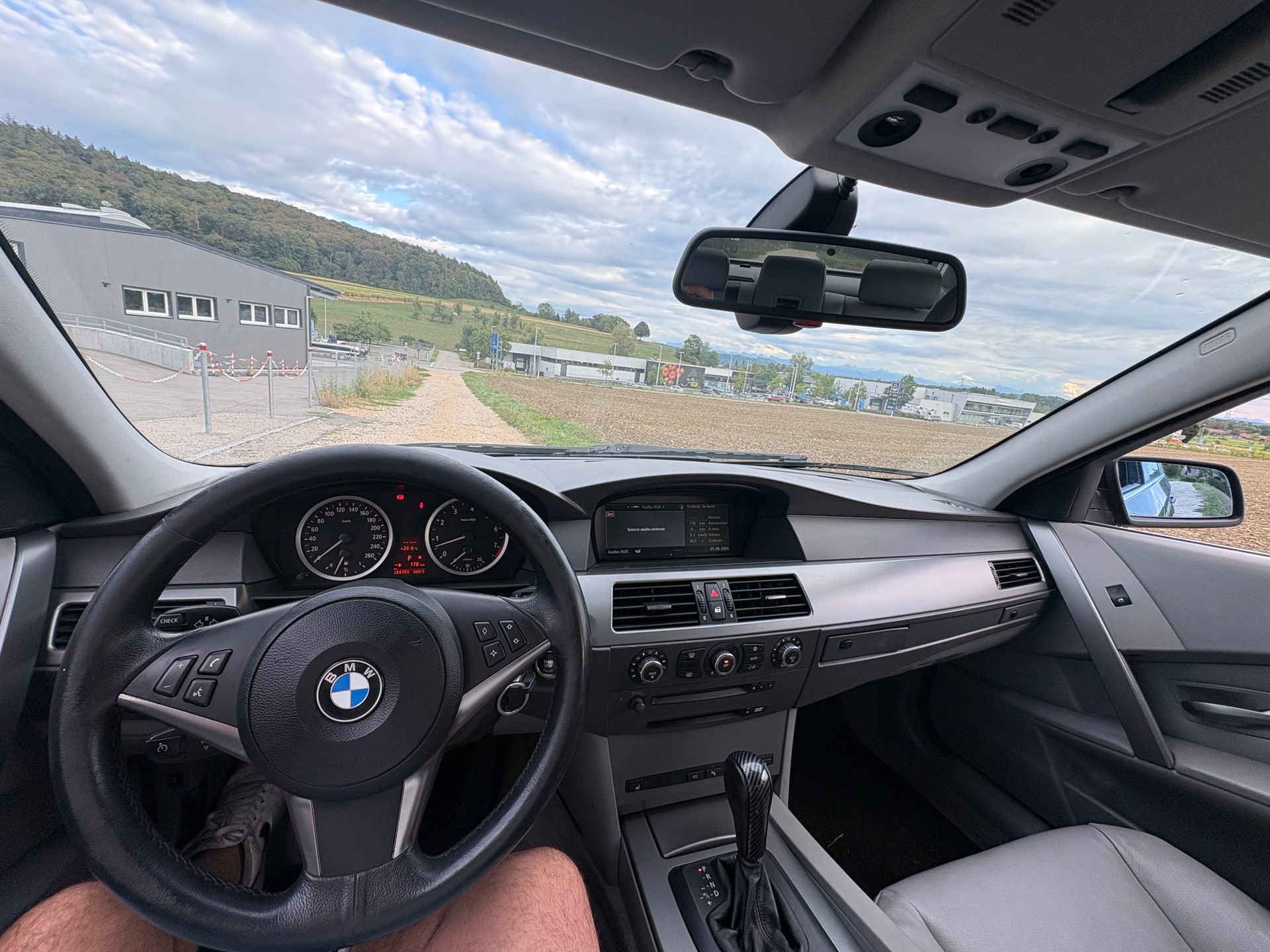 BMW 530-image-10