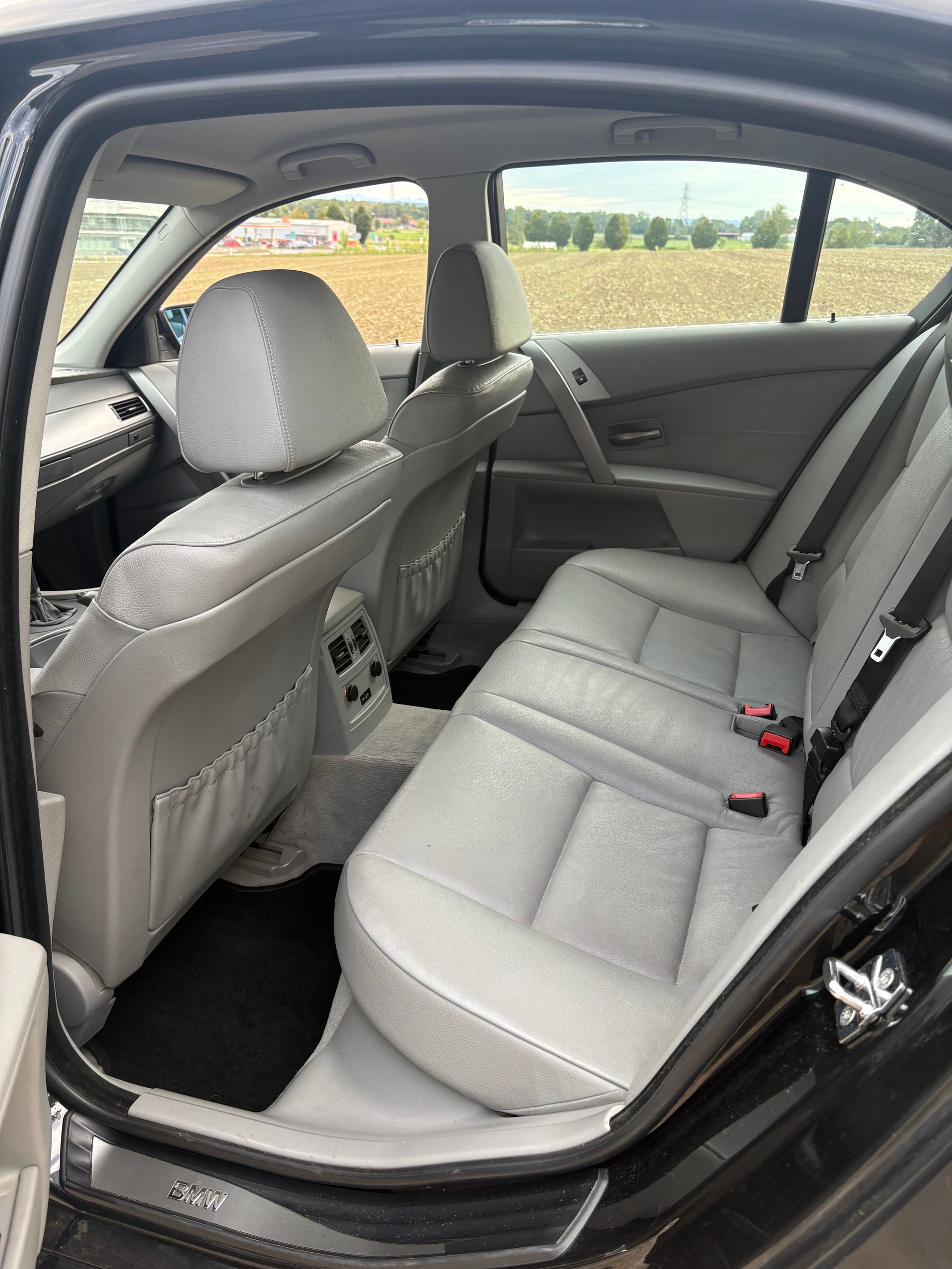 BMW 530-image-12