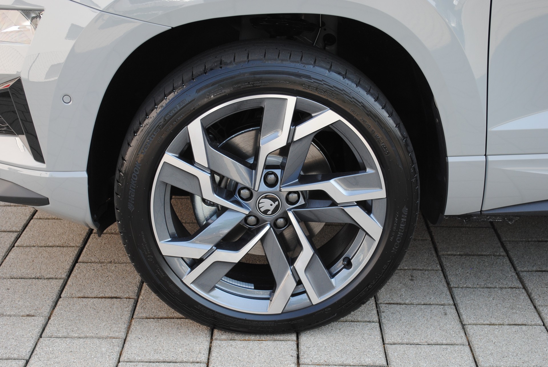 SKODA Karoq 2.0 TSI SportLine 4x4 DSG-image-6
